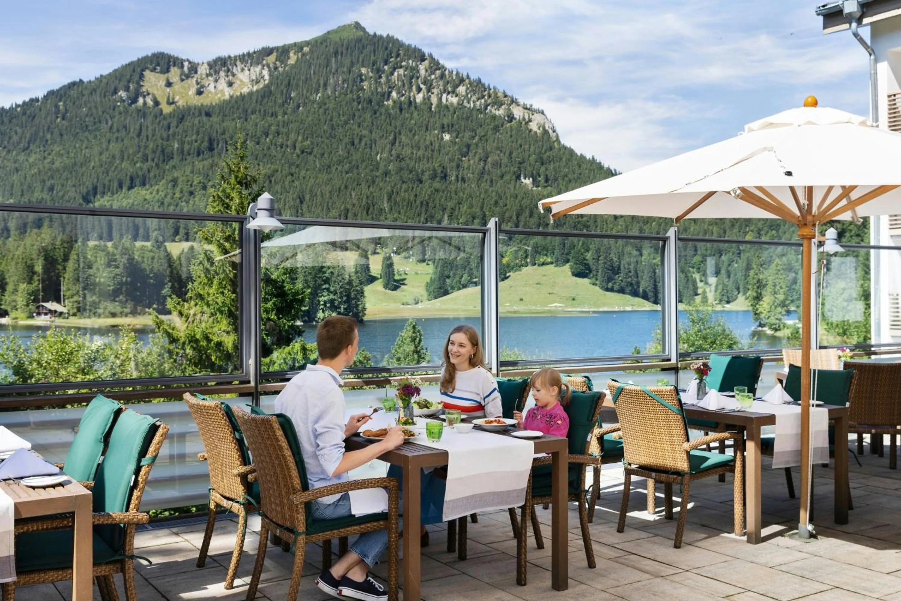 Restaurant/places to eat in Arabella Alpenhotel am Spitzingsee, a Tribute Portfolio Hotel