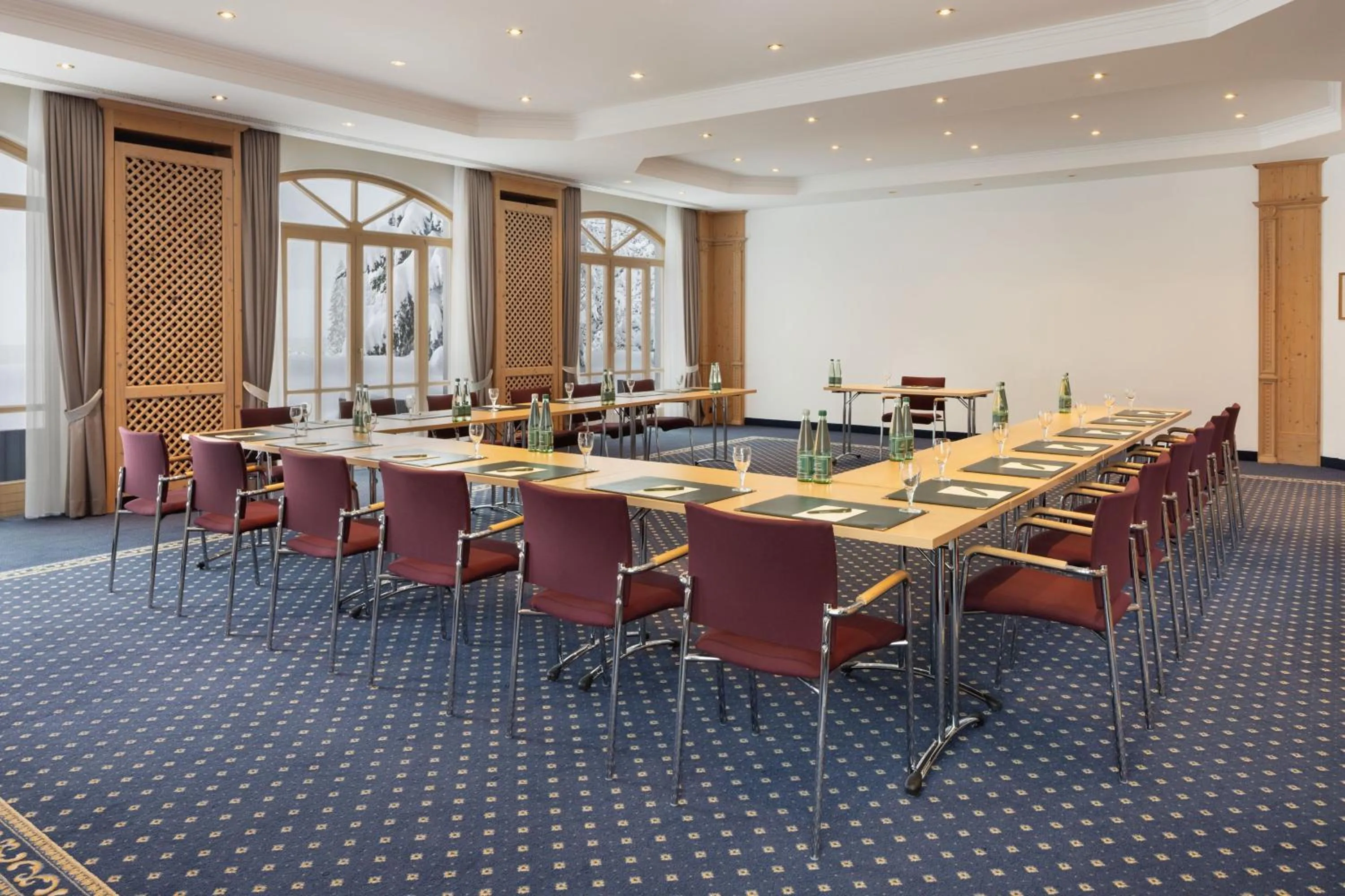 Meeting/conference room in Arabella Alpenhotel am Spitzingsee, a Tribute Portfolio Hotel