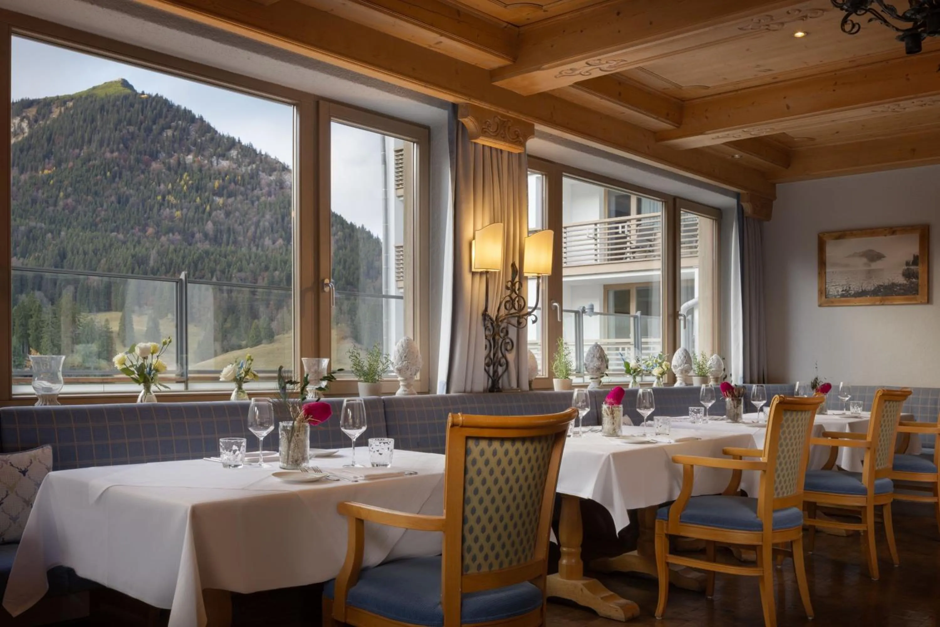 Restaurant/places to eat in Arabella Alpenhotel am Spitzingsee, a Tribute Portfolio Hotel