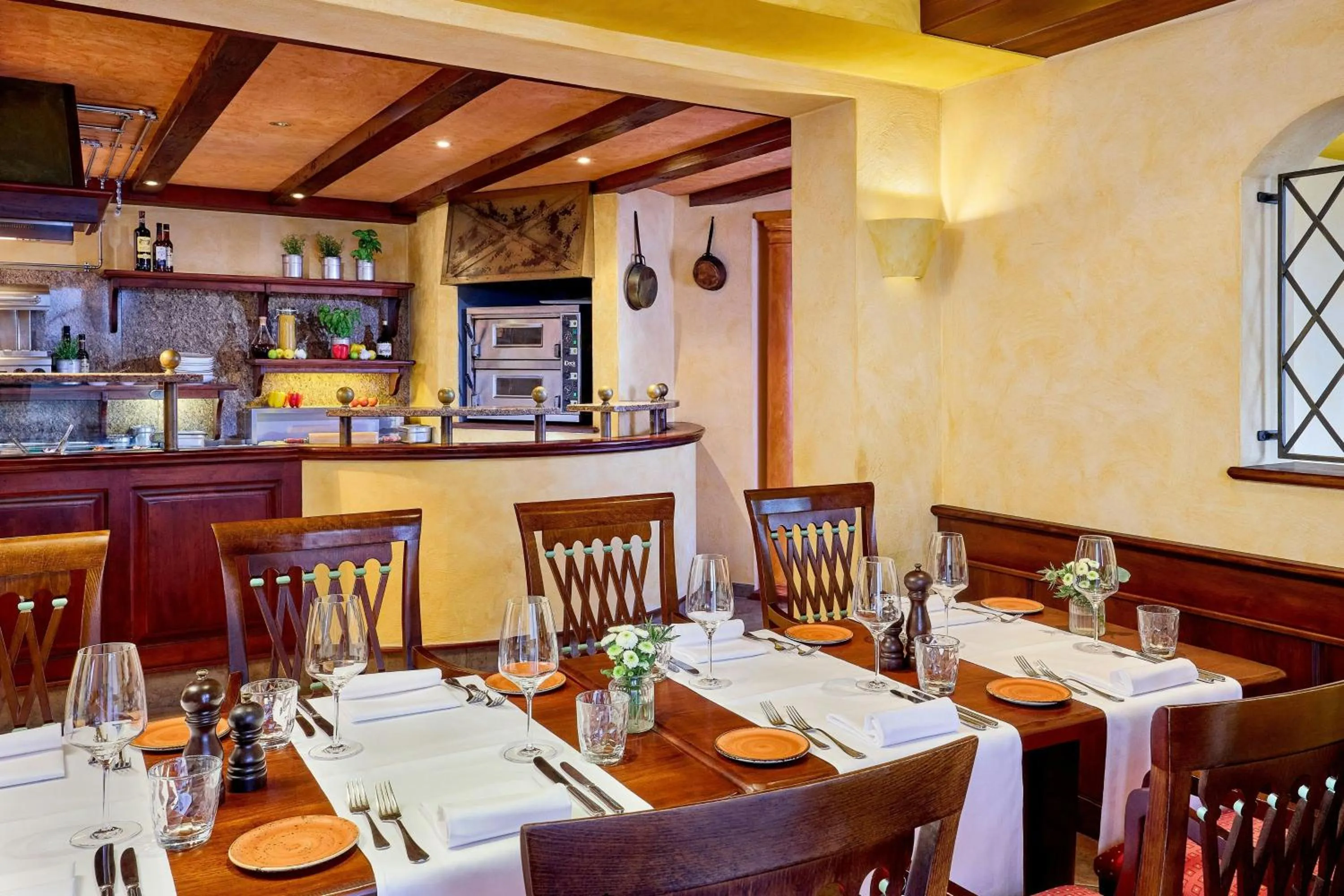 Meeting/conference room in Arabella Alpenhotel am Spitzingsee, a Tribute Portfolio Hotel