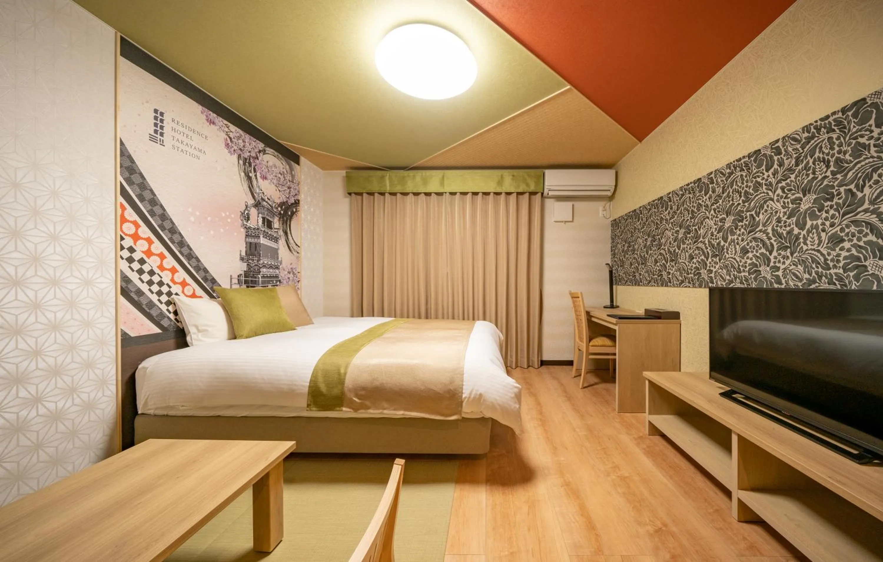 Bed in Residence Hotel Takayama Station