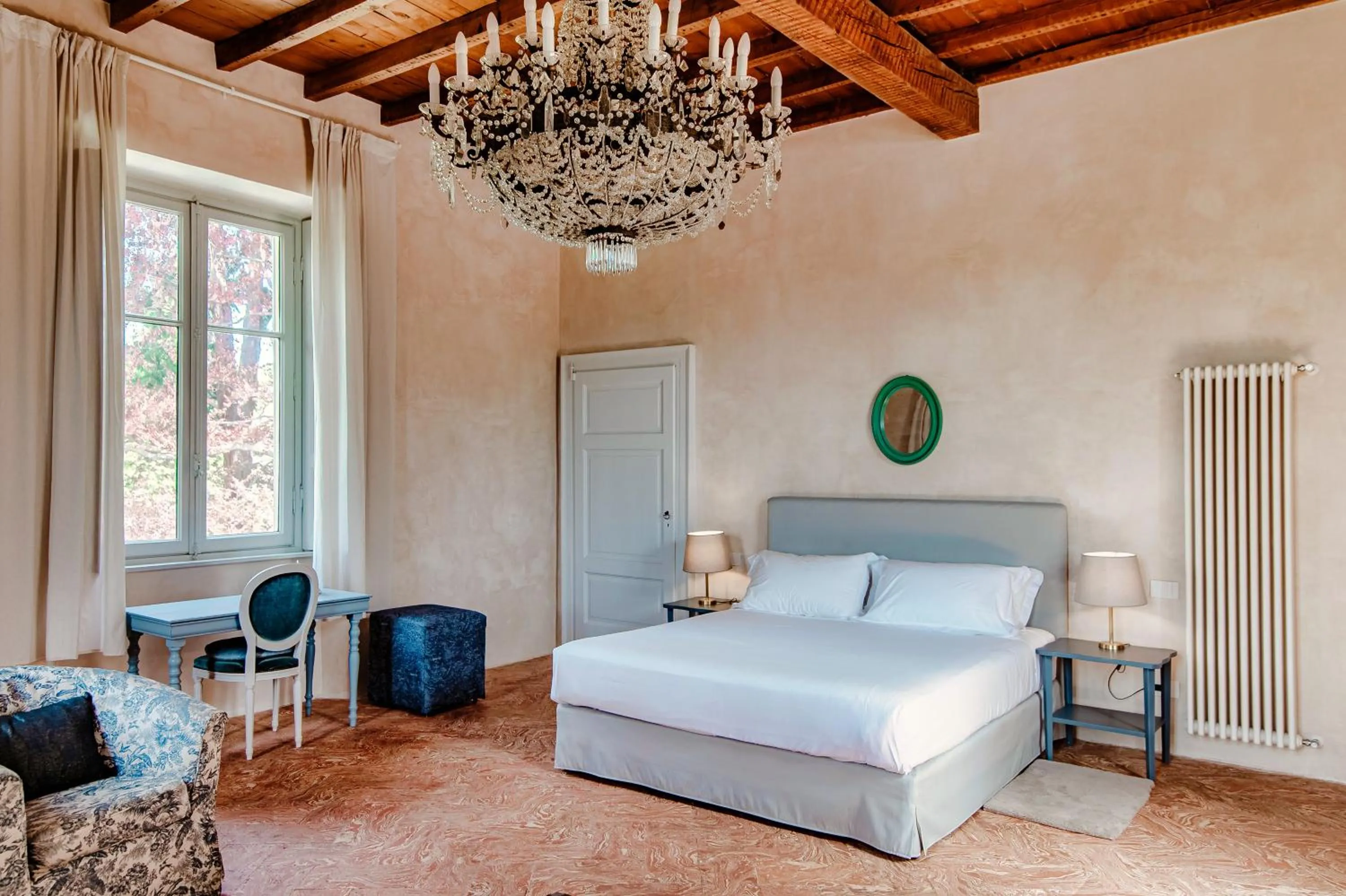 Bedroom, Bed in Dandelion Como Suites & Park