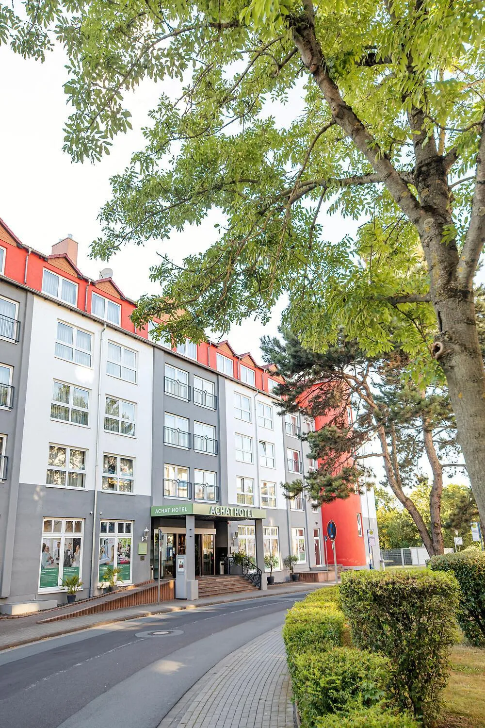 Property building in ACHAT Hotel Frankfurt Maintal