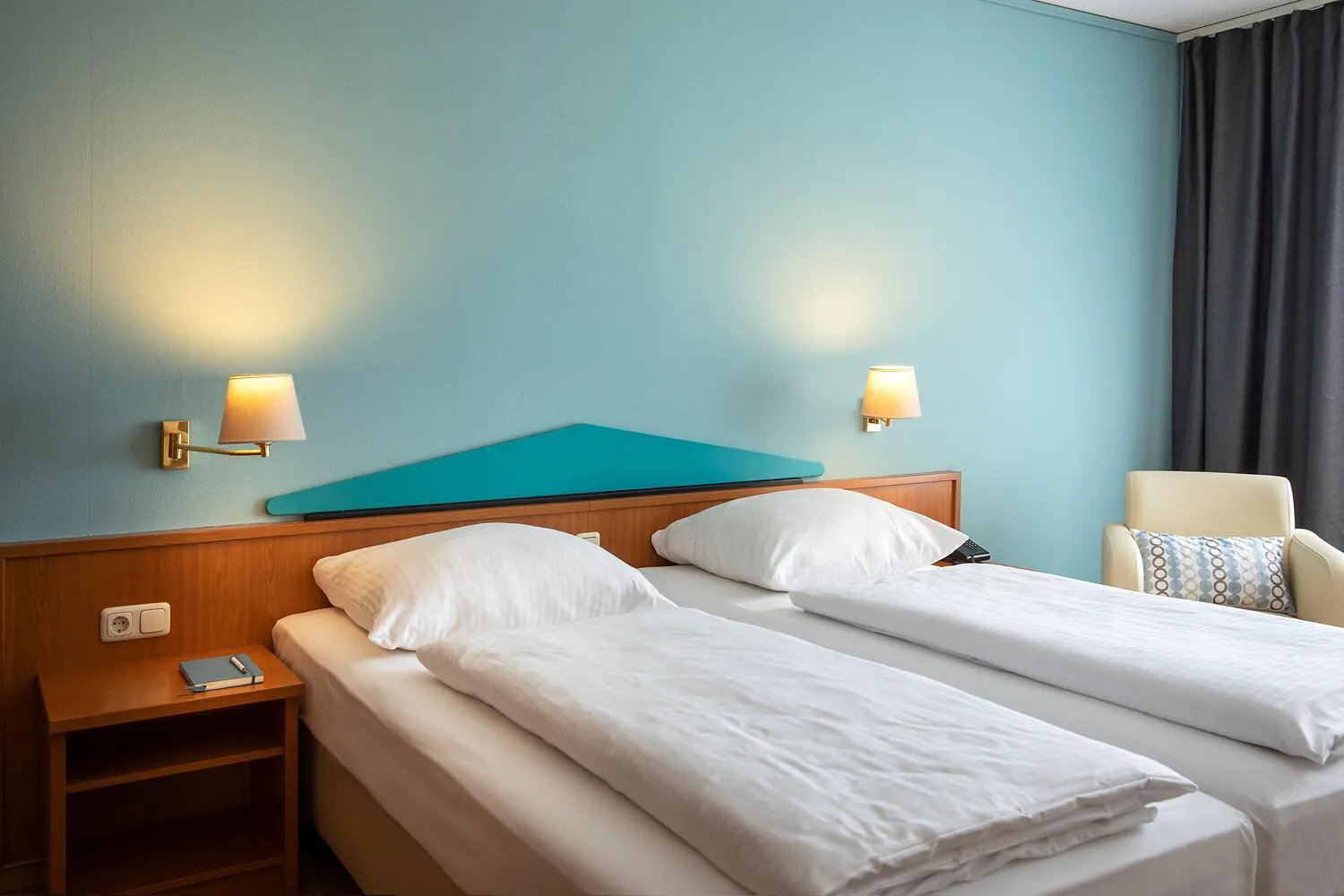 Bed in ACHAT Hotel Frankfurt Maintal