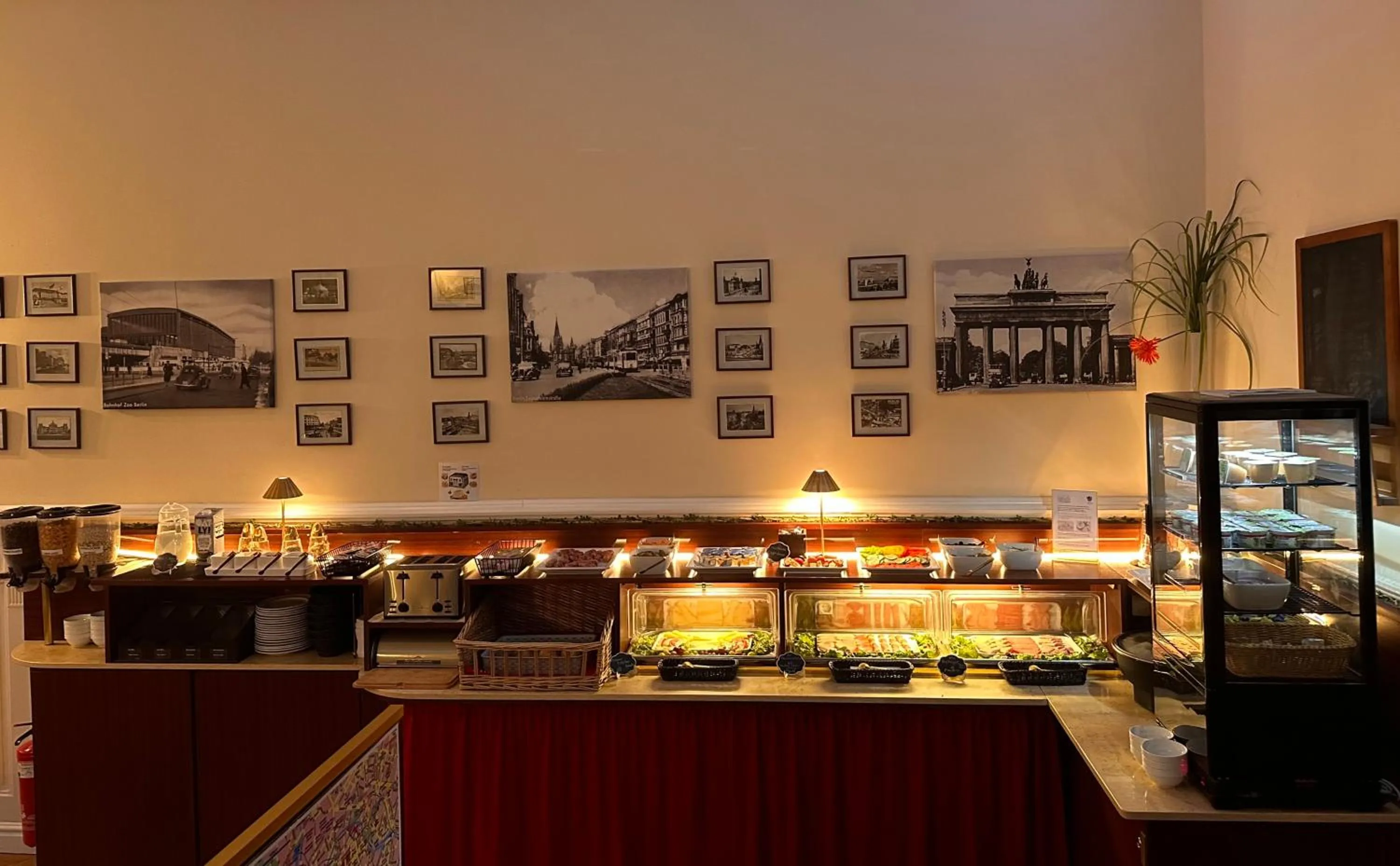 Breakfast in Hotel Astrid am Kurfürstendamm