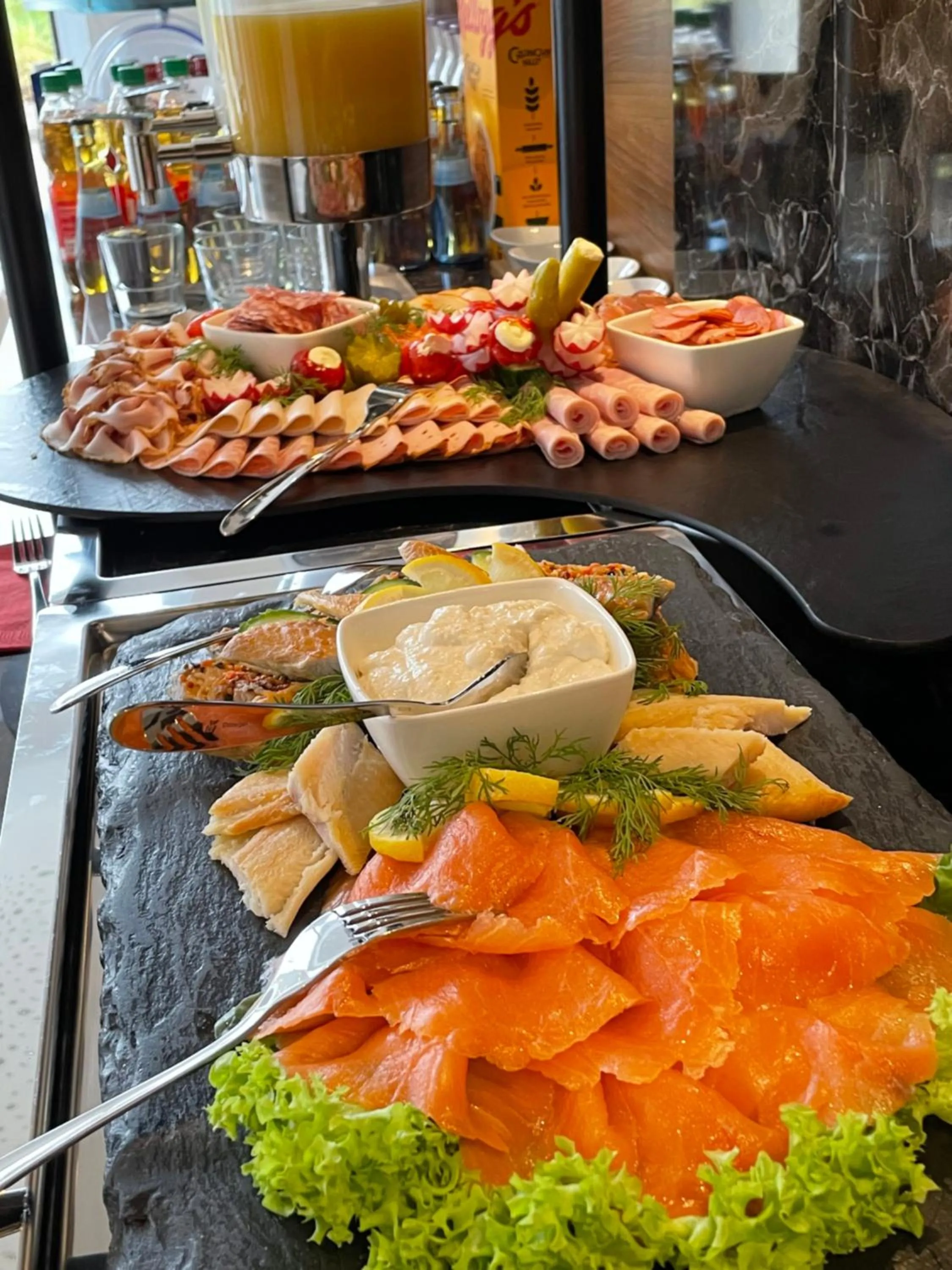 Food and drinks in B&S Hotel