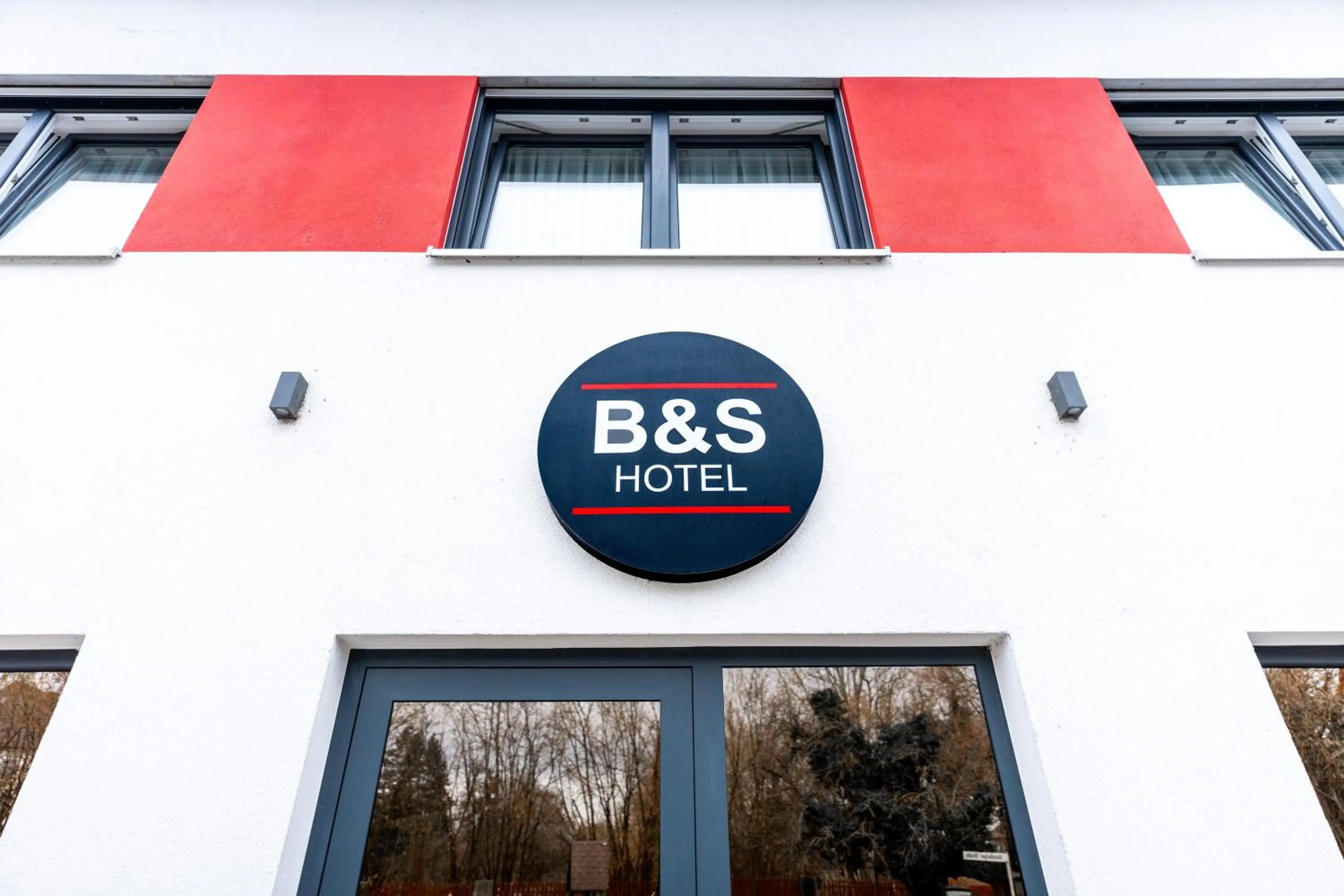 Logo/Certificate/Sign in B&S Hotel