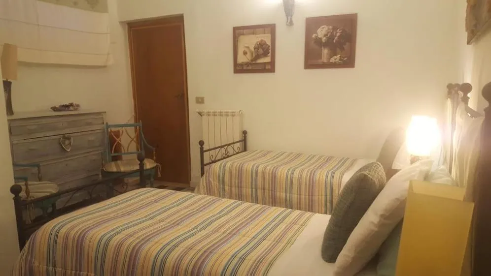 Photo of the whole room, Bed in Sa Corte Nova