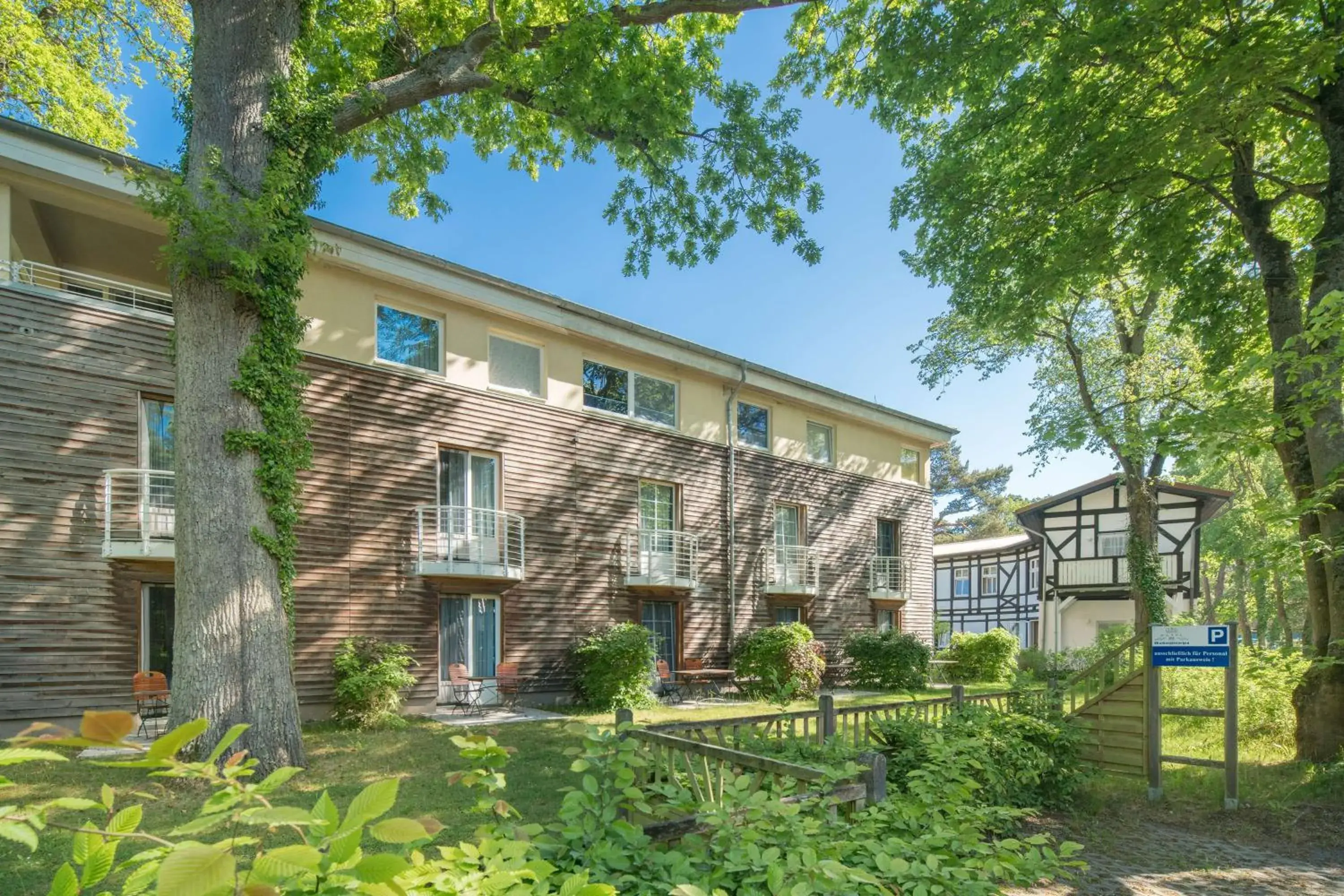 Property building in Best Western Plus Ostseehotel Waldschloesschen Property building in Best Western Plus Ostseehotel Waldschloesschen