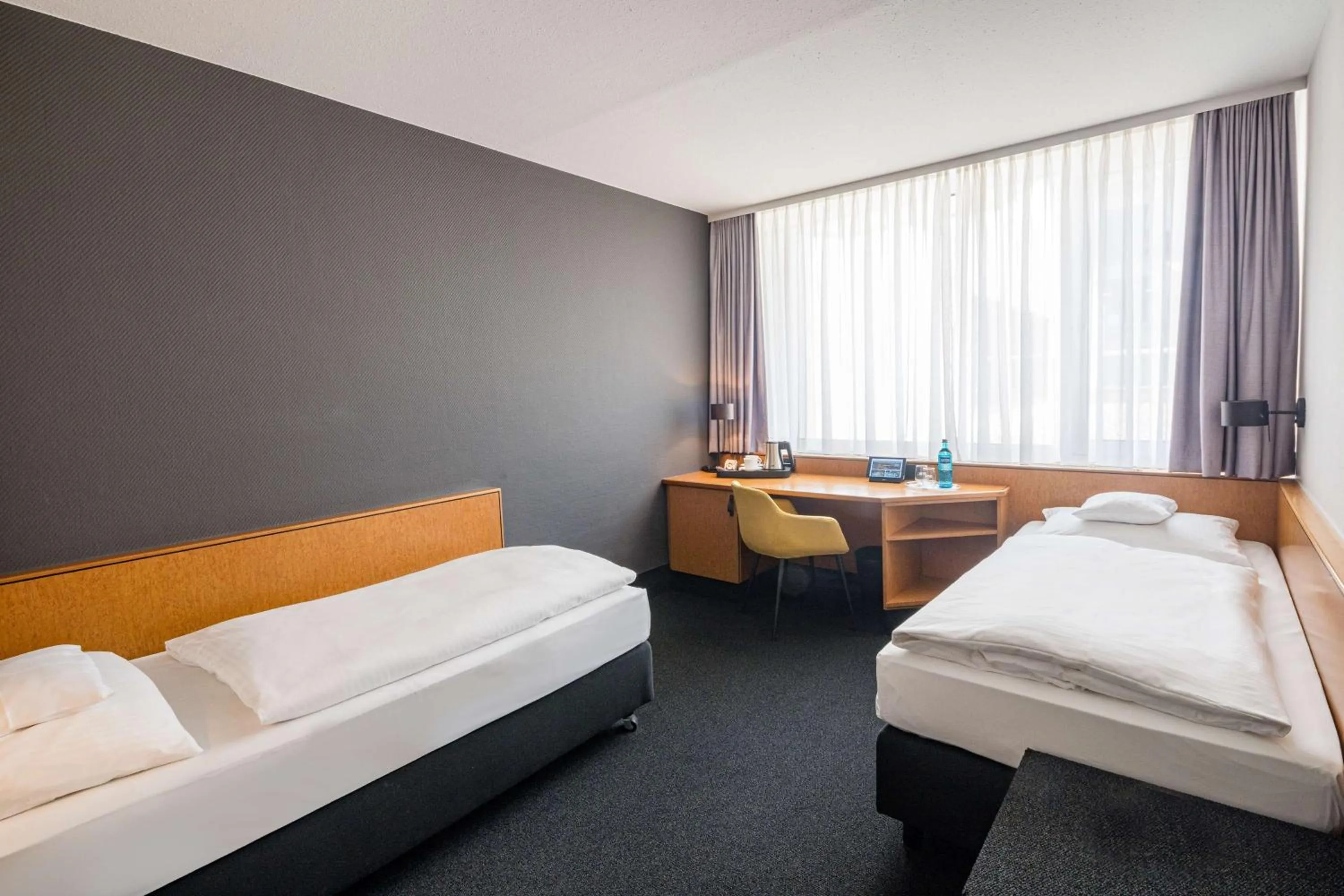 Photo of the whole room, Bed in Best Western Hotel Kaiserslautern