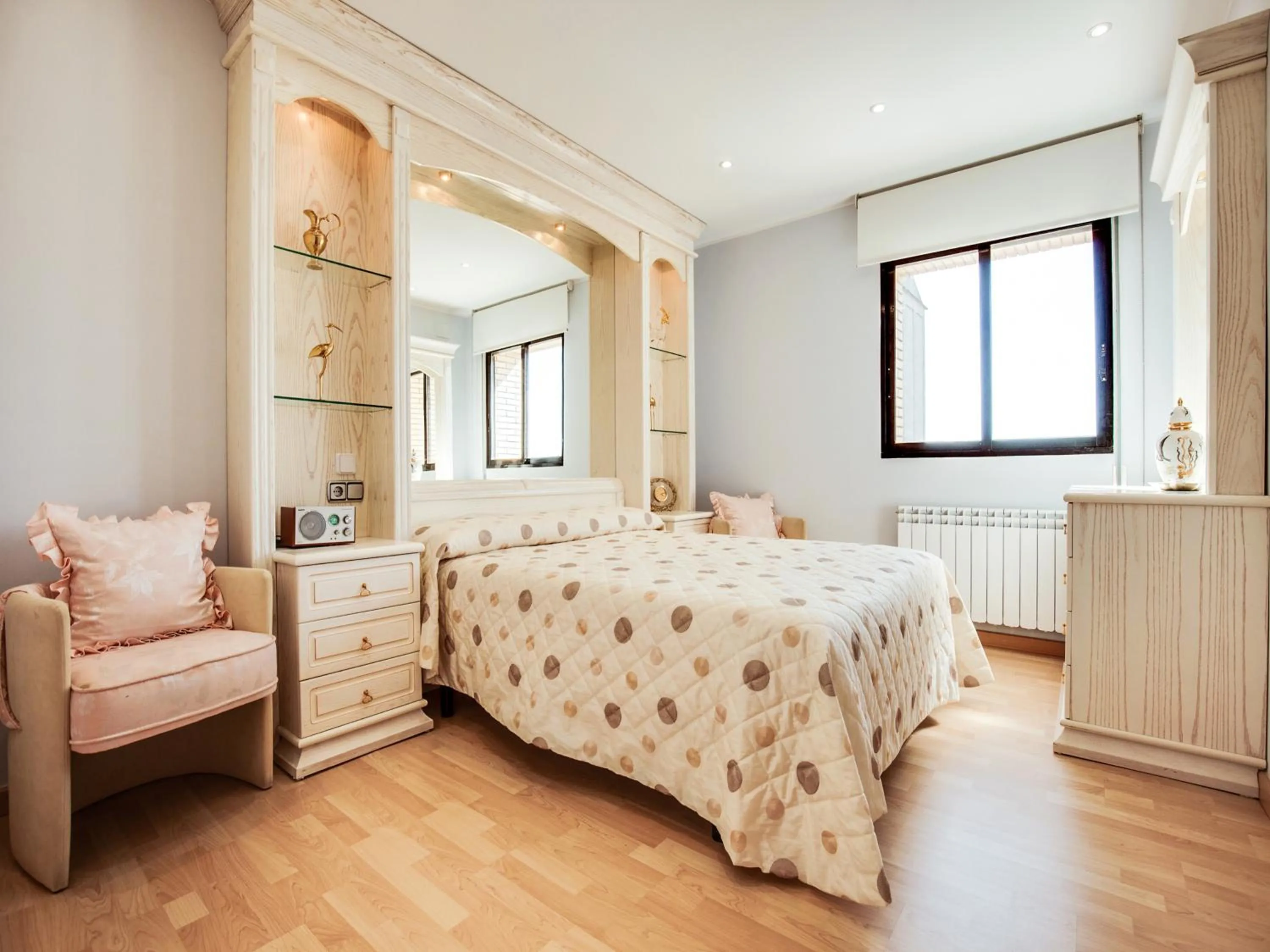 Photo of the whole room, Bed in Hotel Restaurante Blanc I Negre 2