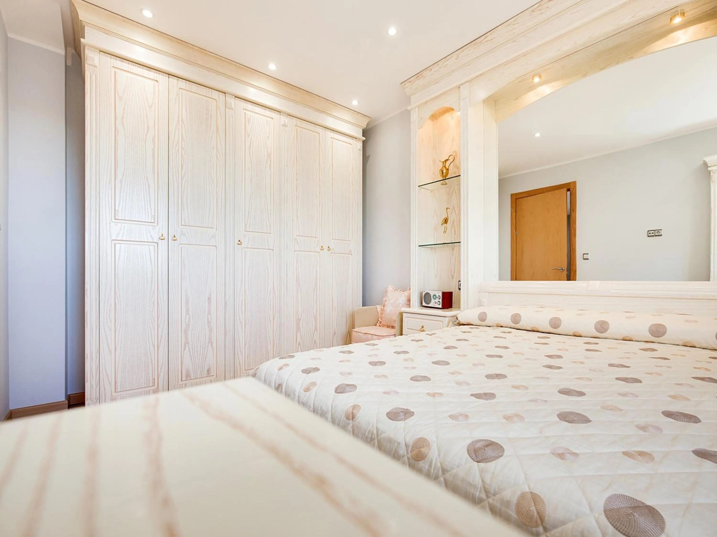 Photo of the whole room, Bed in Hotel Restaurante Blanc I Negre 2