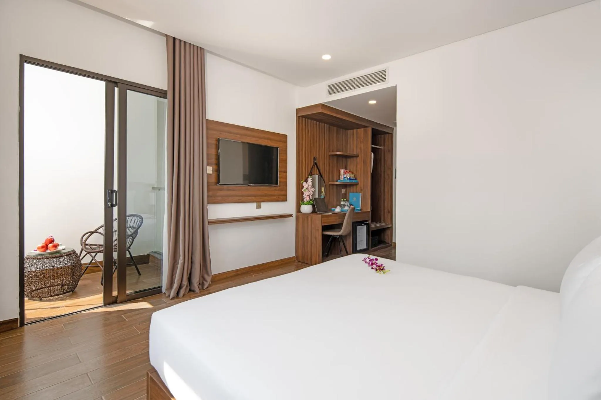 Photo of the whole room, Bed in Gold Plaza Hotel Da Nang