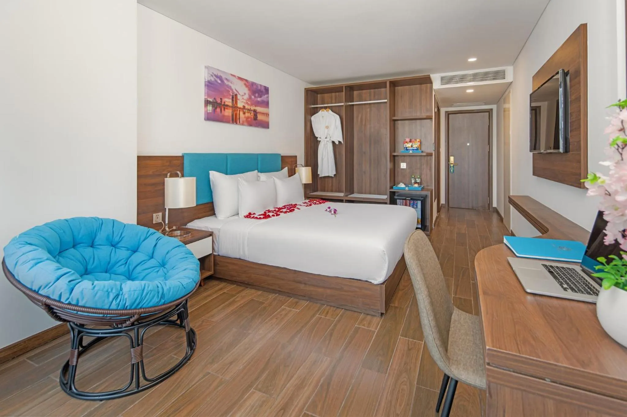 Photo of the whole room, Bed in Gold Plaza Hotel Da Nang