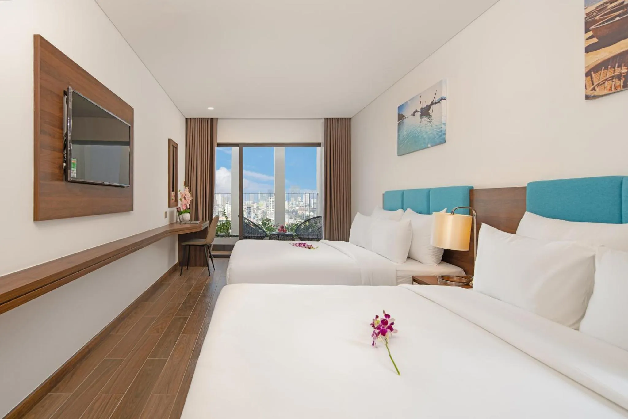 Photo of the whole room, Bed in Gold Plaza Hotel Da Nang