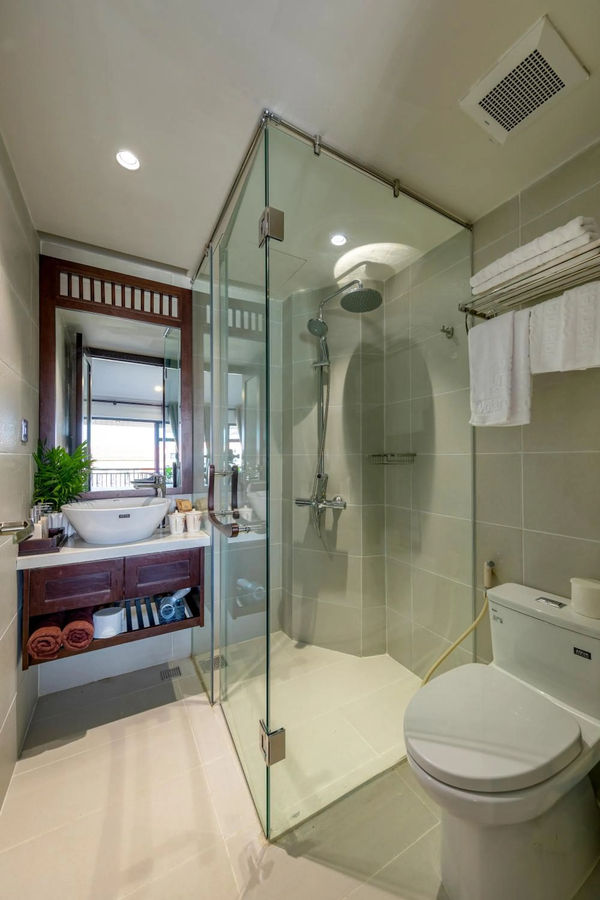 Bathroom in Volar de Faifo Villa