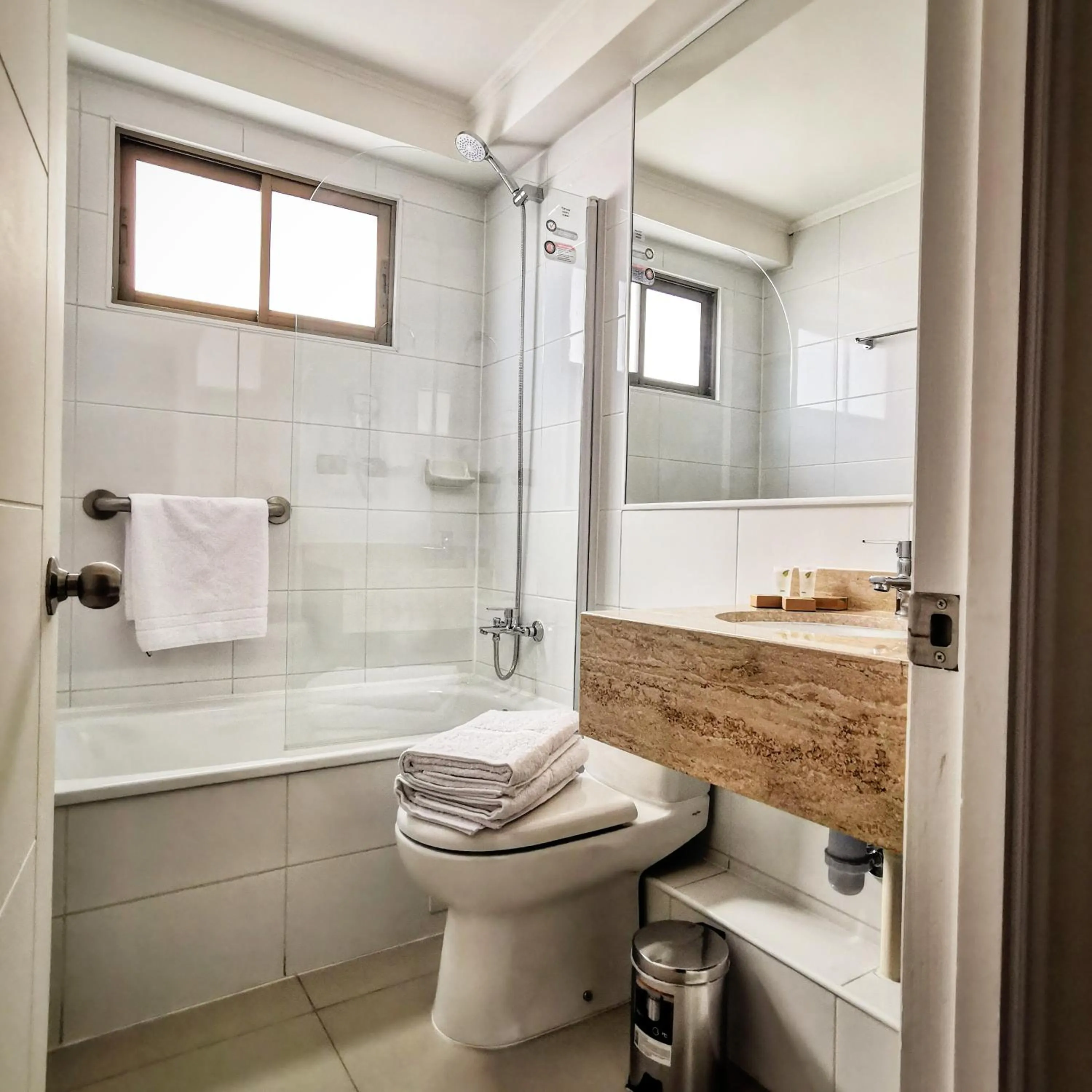 Bathroom in Apart Hotel Viva Providencia
