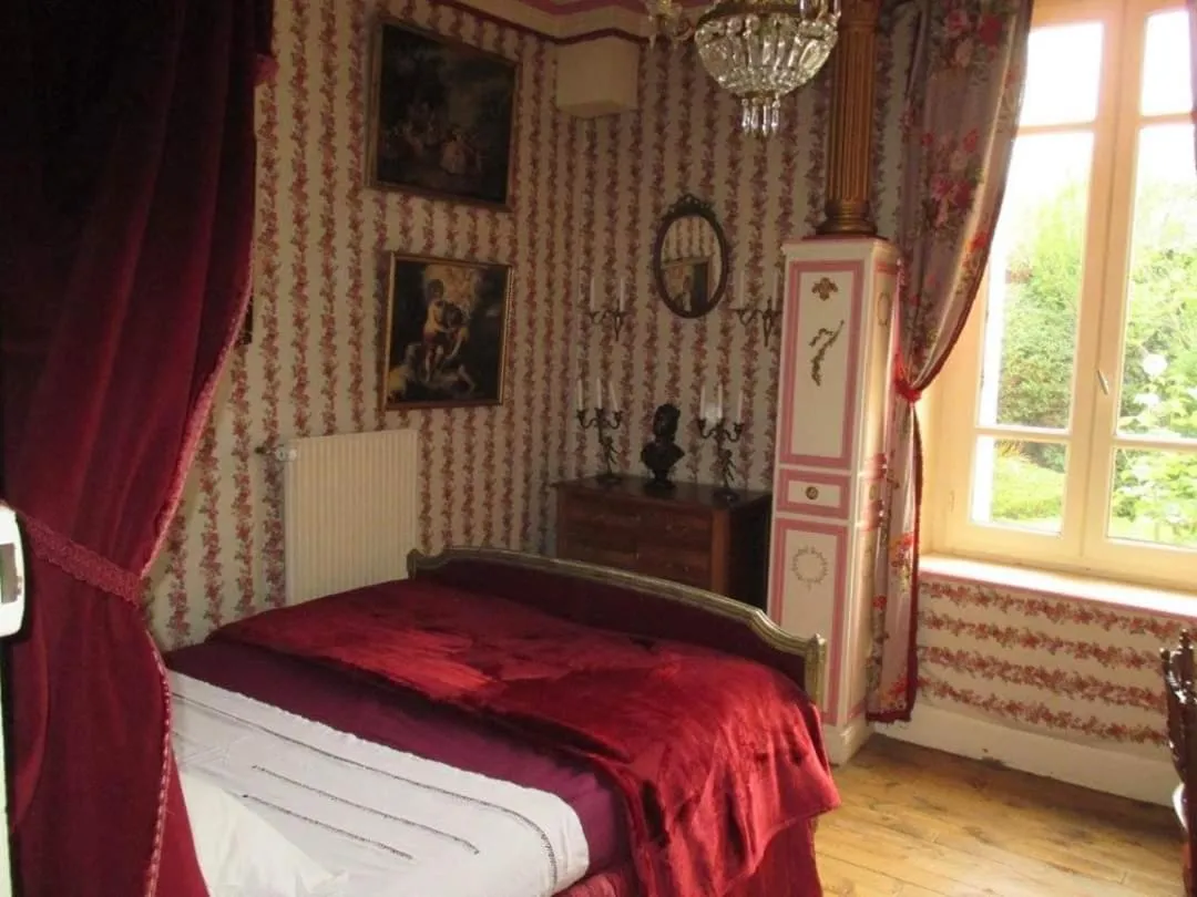 Bed in Propriété Charbaymond