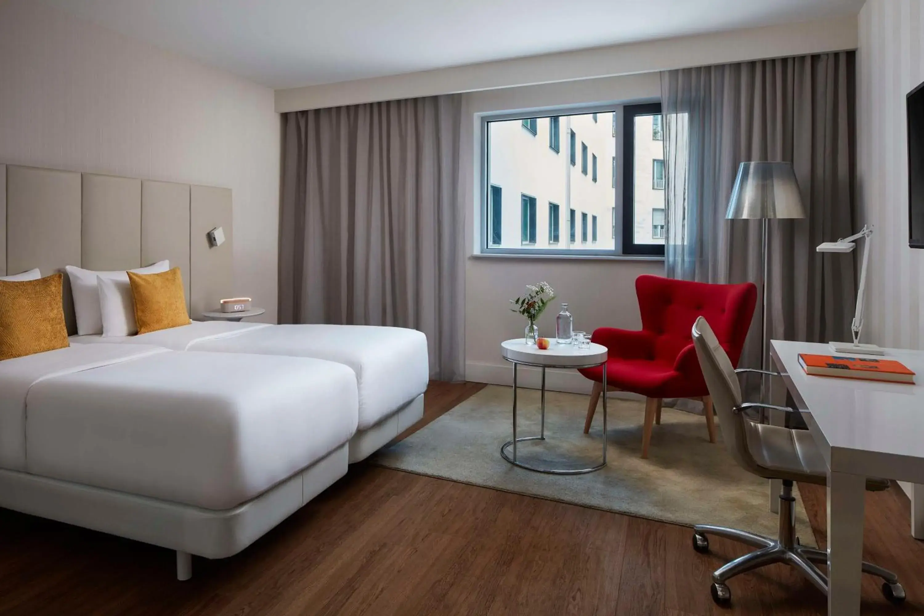 Bedroom, Bed in Avani Frankfurt City Hotel Bedroom, Bed in Avani Frankfurt City Hotel