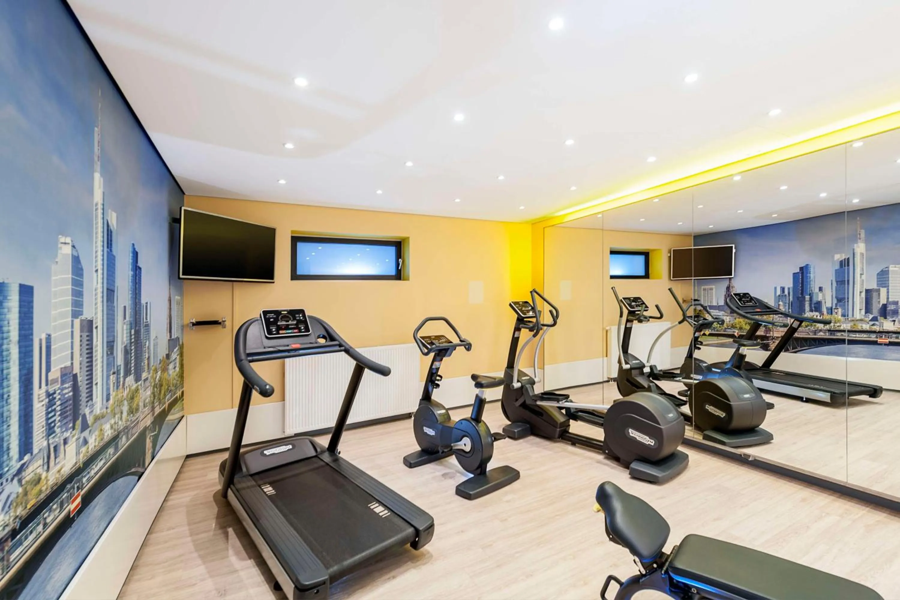 Fitness centre/facilities in Avani Frankfurt City Hotel