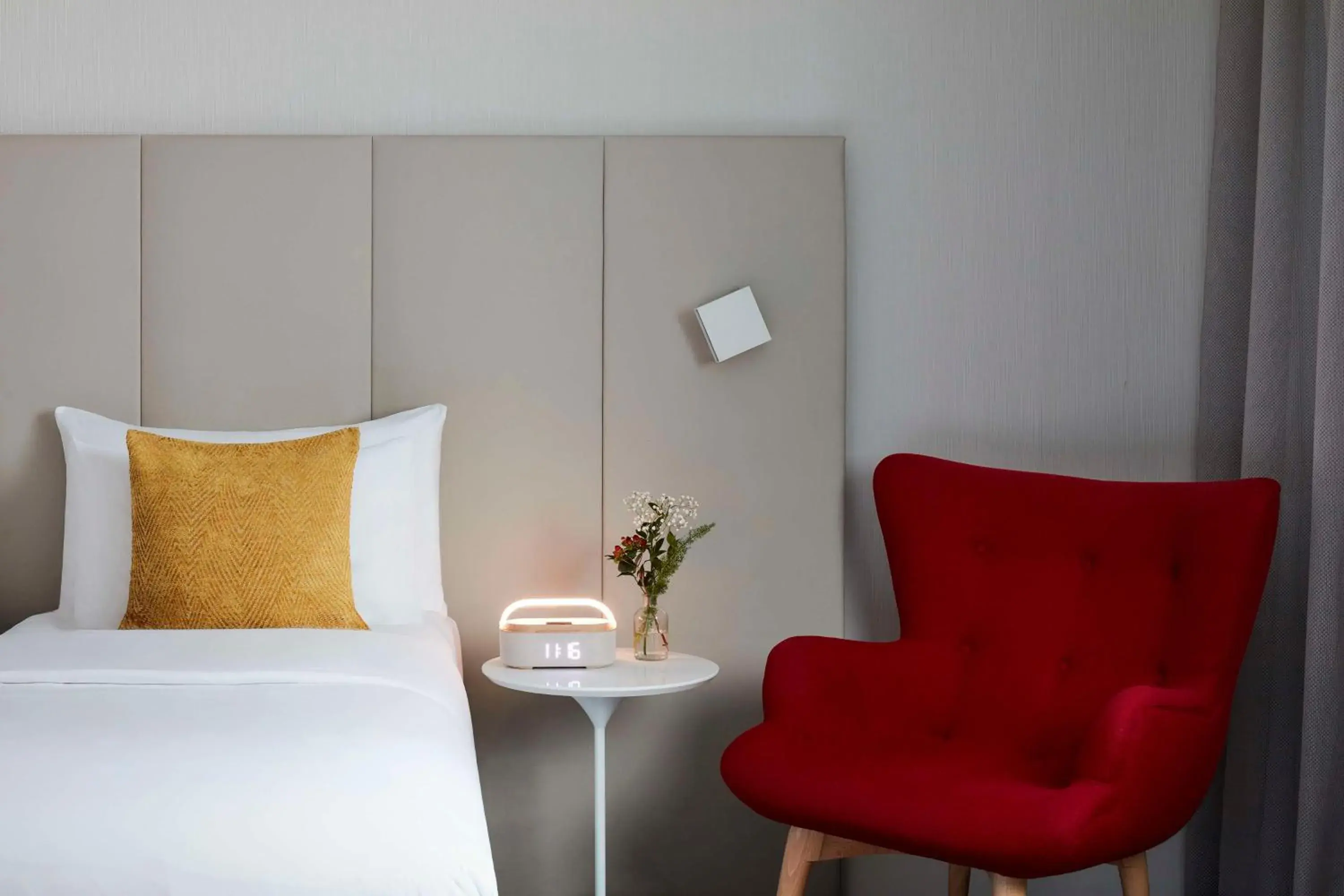 Bedroom, Bed in Avani Frankfurt City Hotel Bedroom, Bed in Avani Frankfurt City Hotel