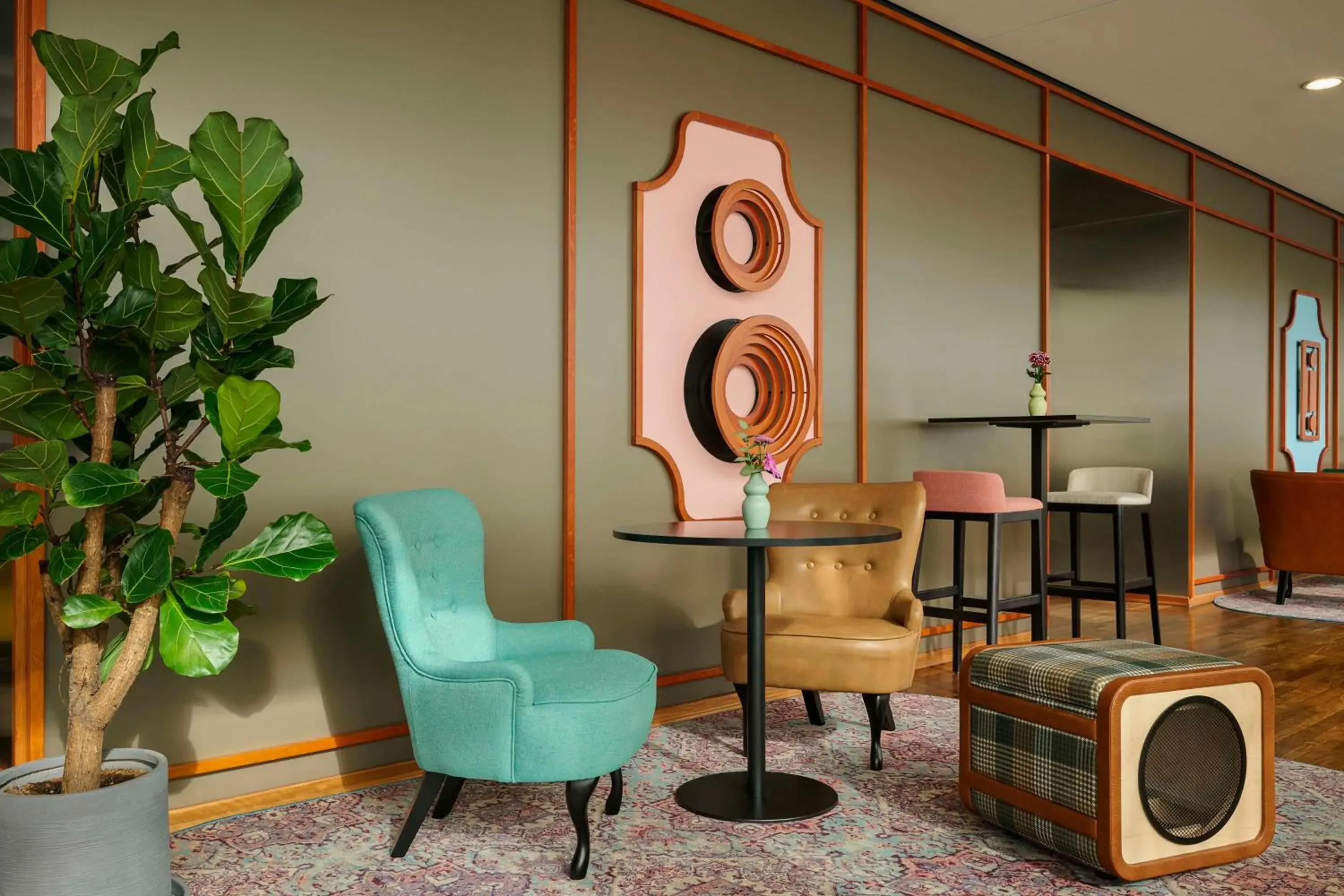 Lounge or bar in Avani Frankfurt City Hotel - previously NH Collection Frankfurt City Lounge or bar in Avani Frankfurt City Hotel - previously NH Collection Frankfurt City