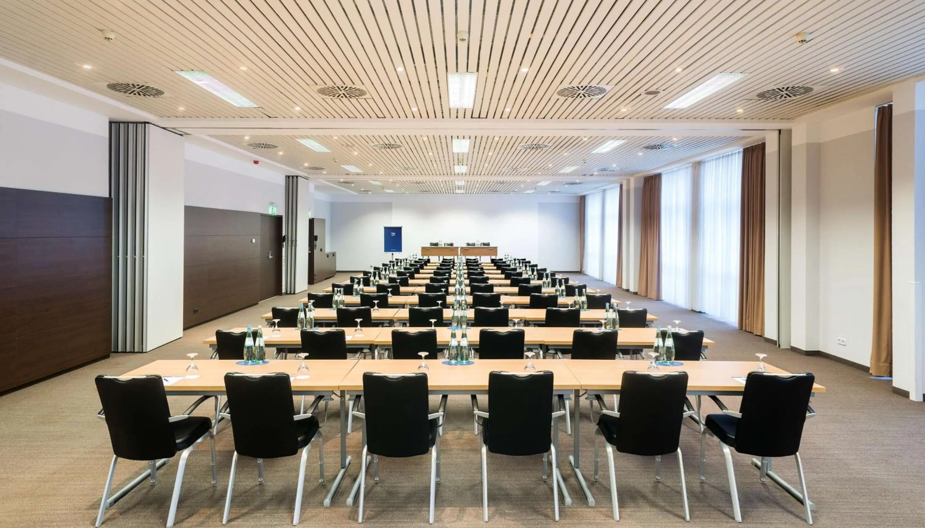 Meeting/conference room in NH Frankfurt Airport West