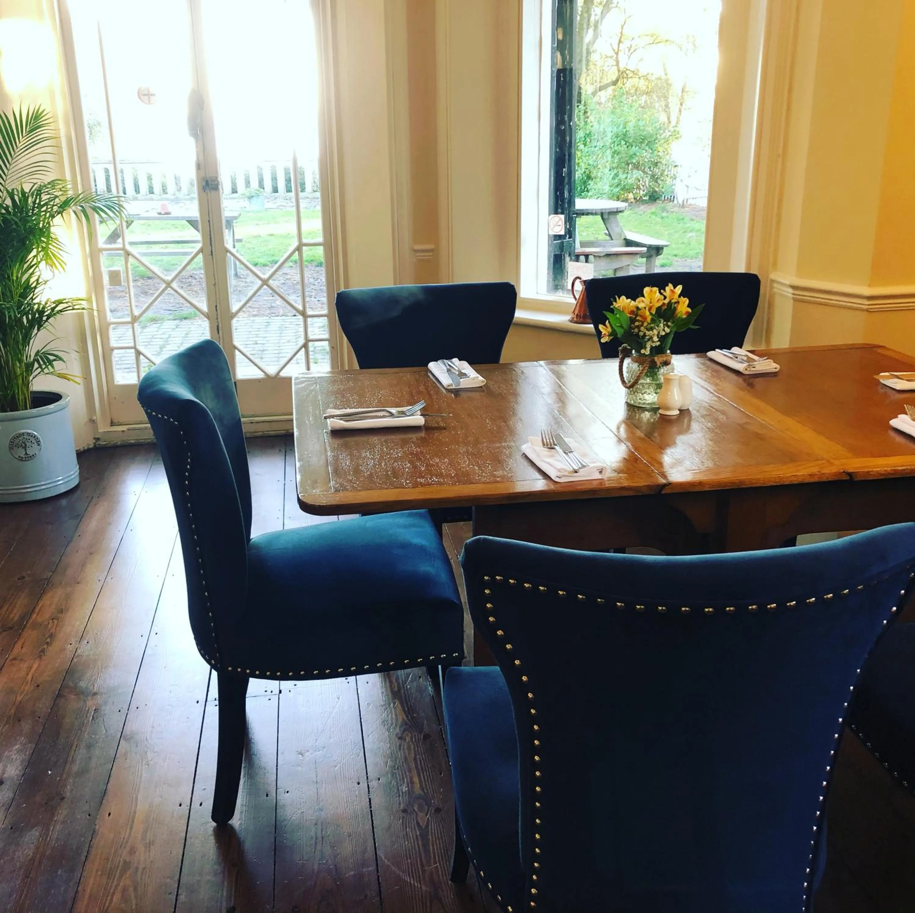 Seating area in The Alverbank Hotel