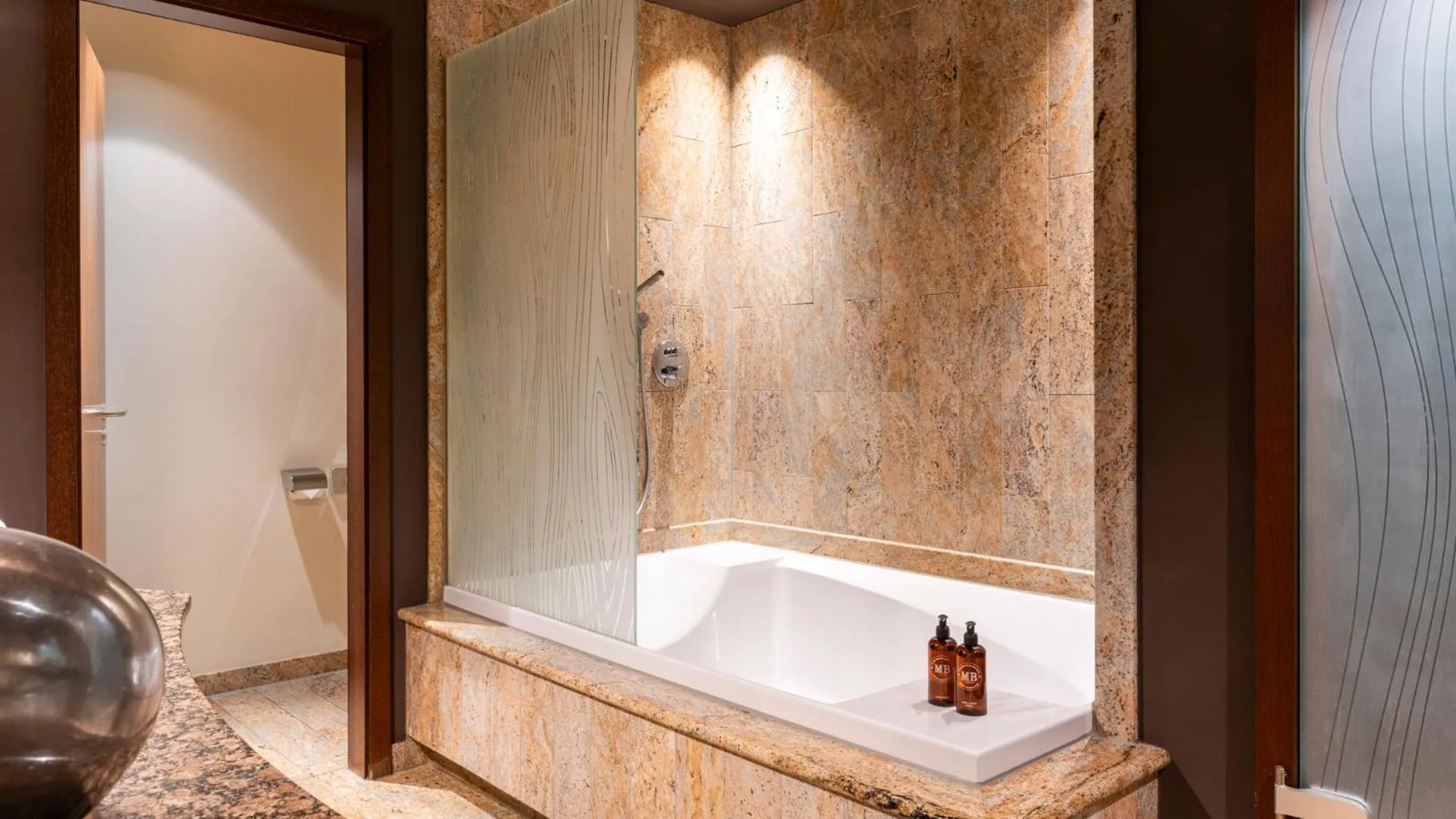 Bath in east Hotel Hamburg