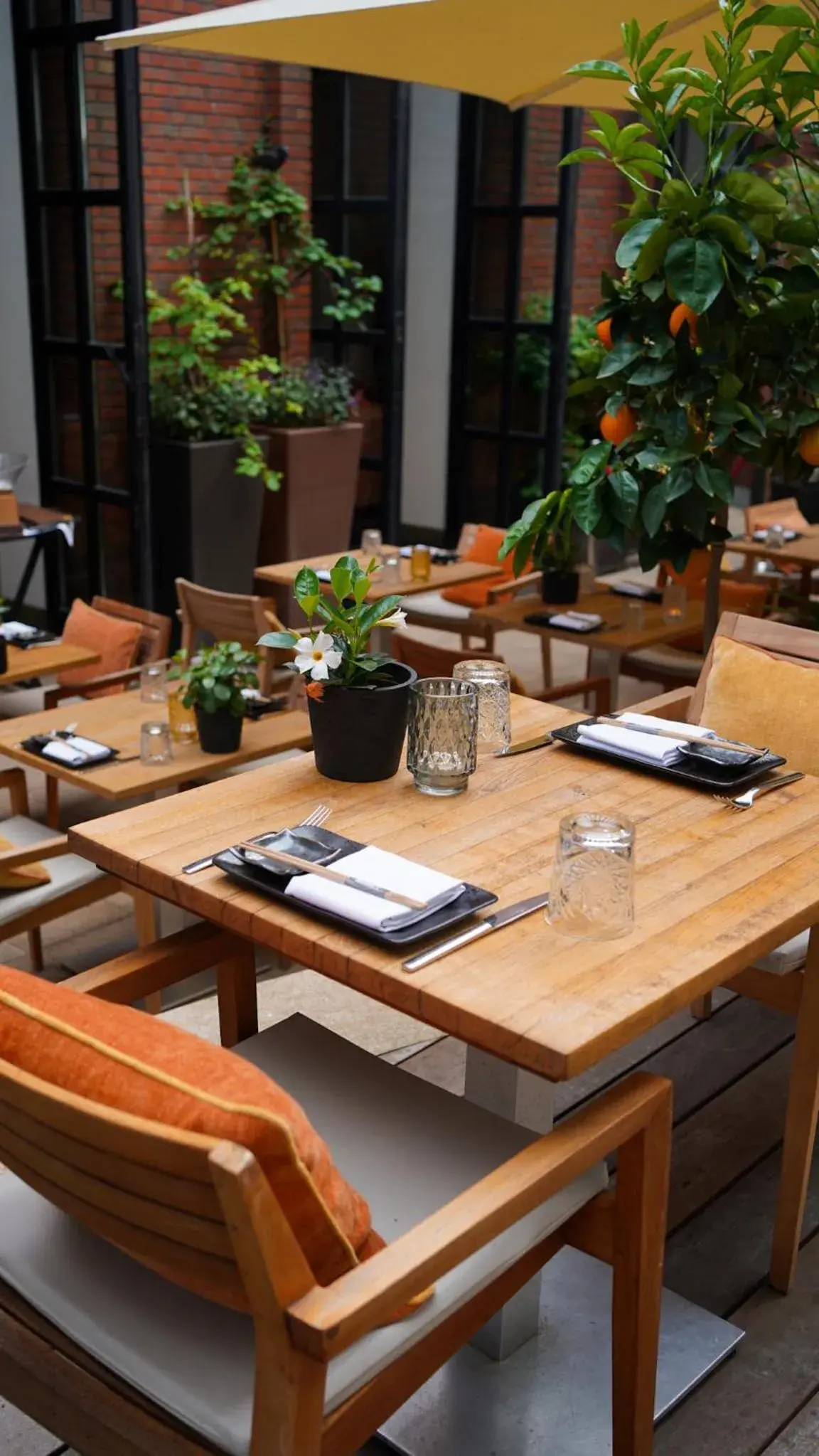 Restaurant/places to eat in east Hotel Hamburg Restaurant/places to eat in east Hotel Hamburg