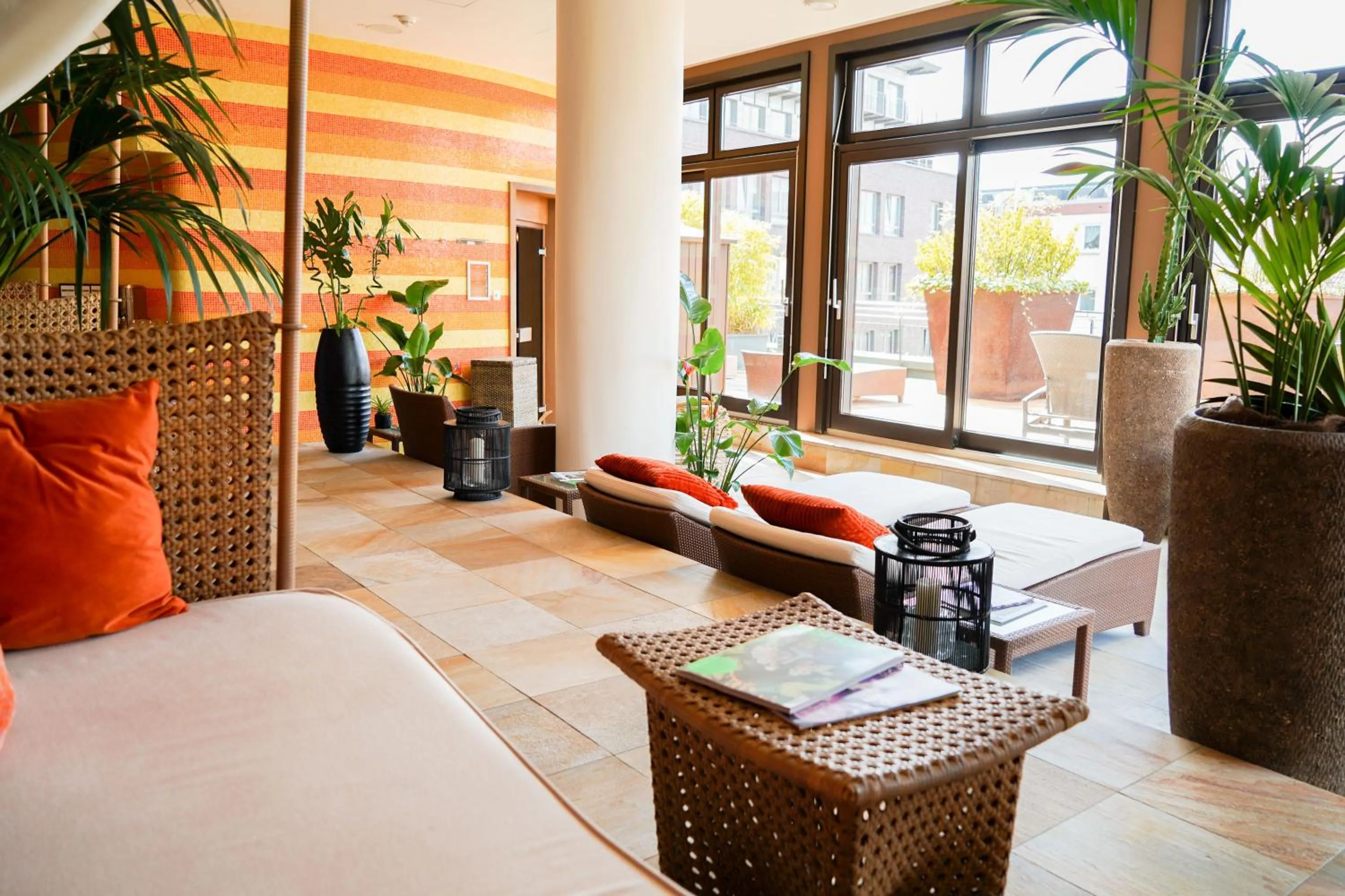 Sauna, Bed in east Hotel Hamburg