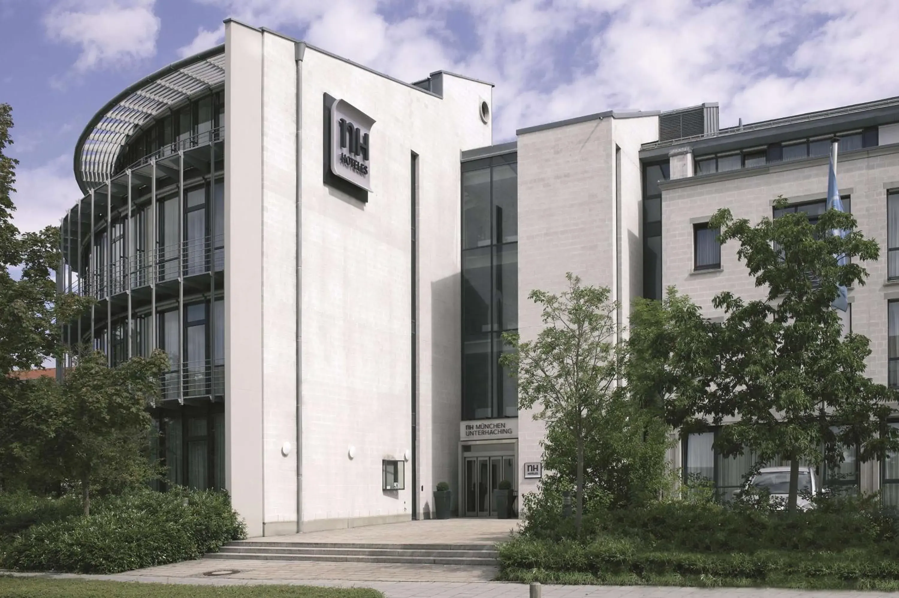 Facade/entrance in NH München Unterhaching Facade/entrance in NH München Unterhaching