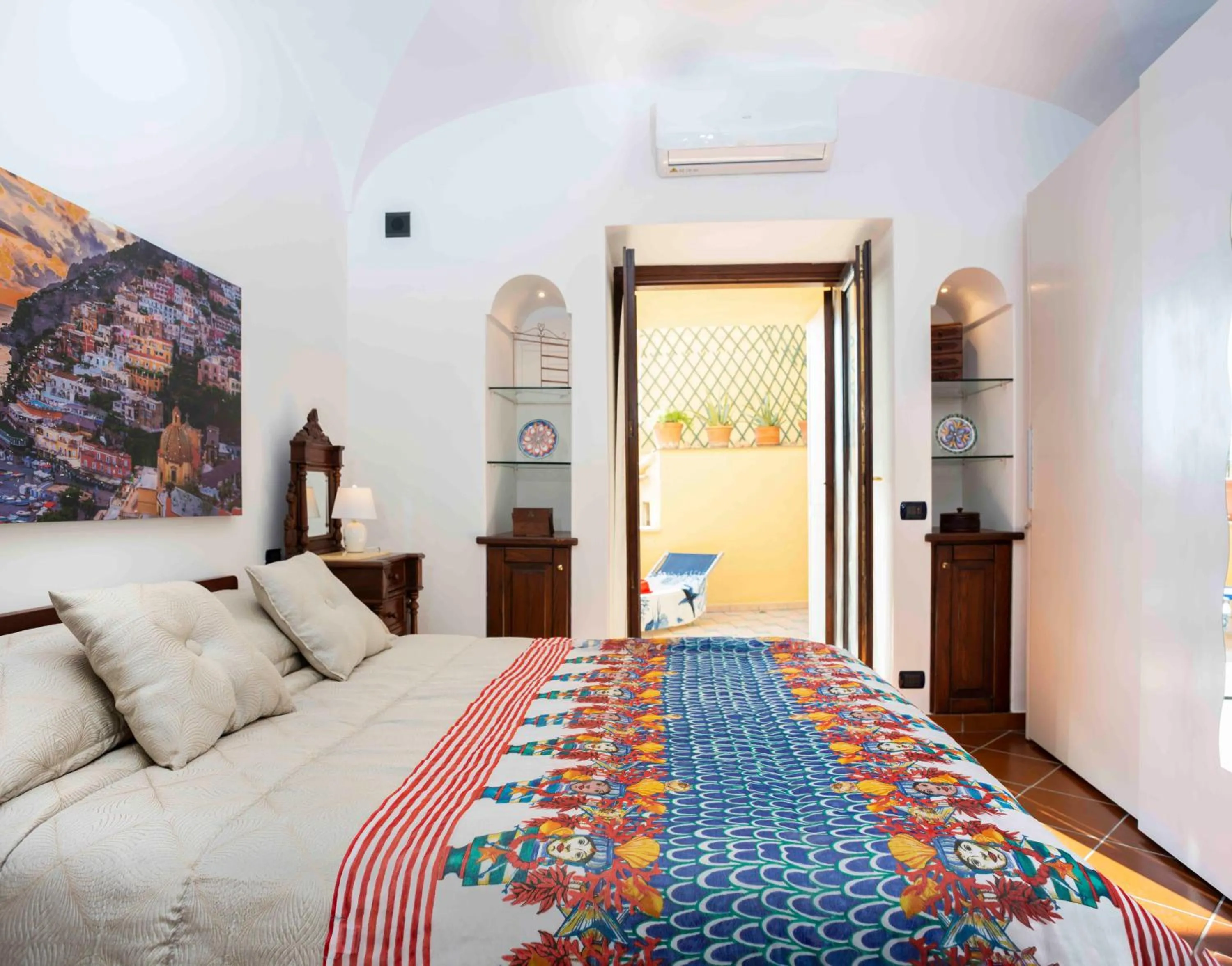 Bedroom, Bed in Estate4home - Namily house