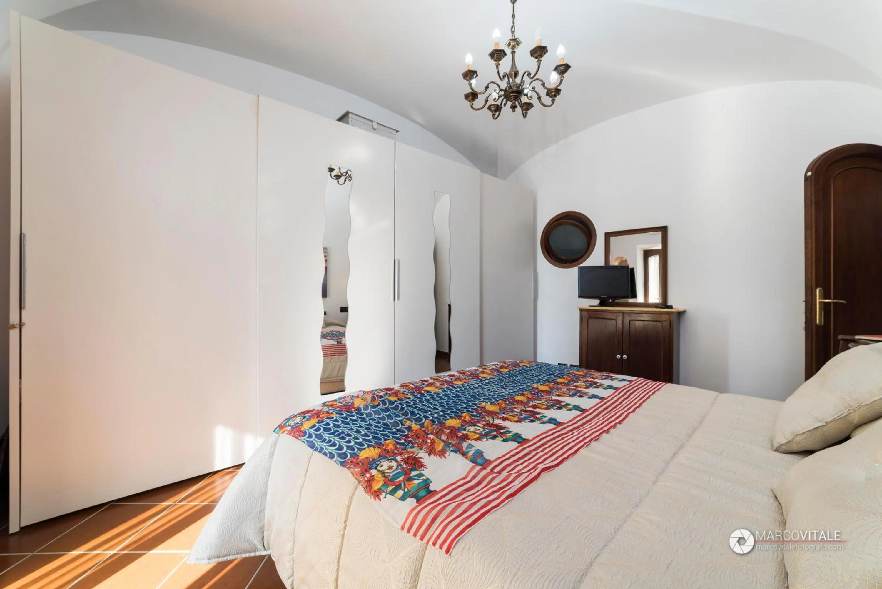 Bedroom, Bed in Estate4home - Namily house