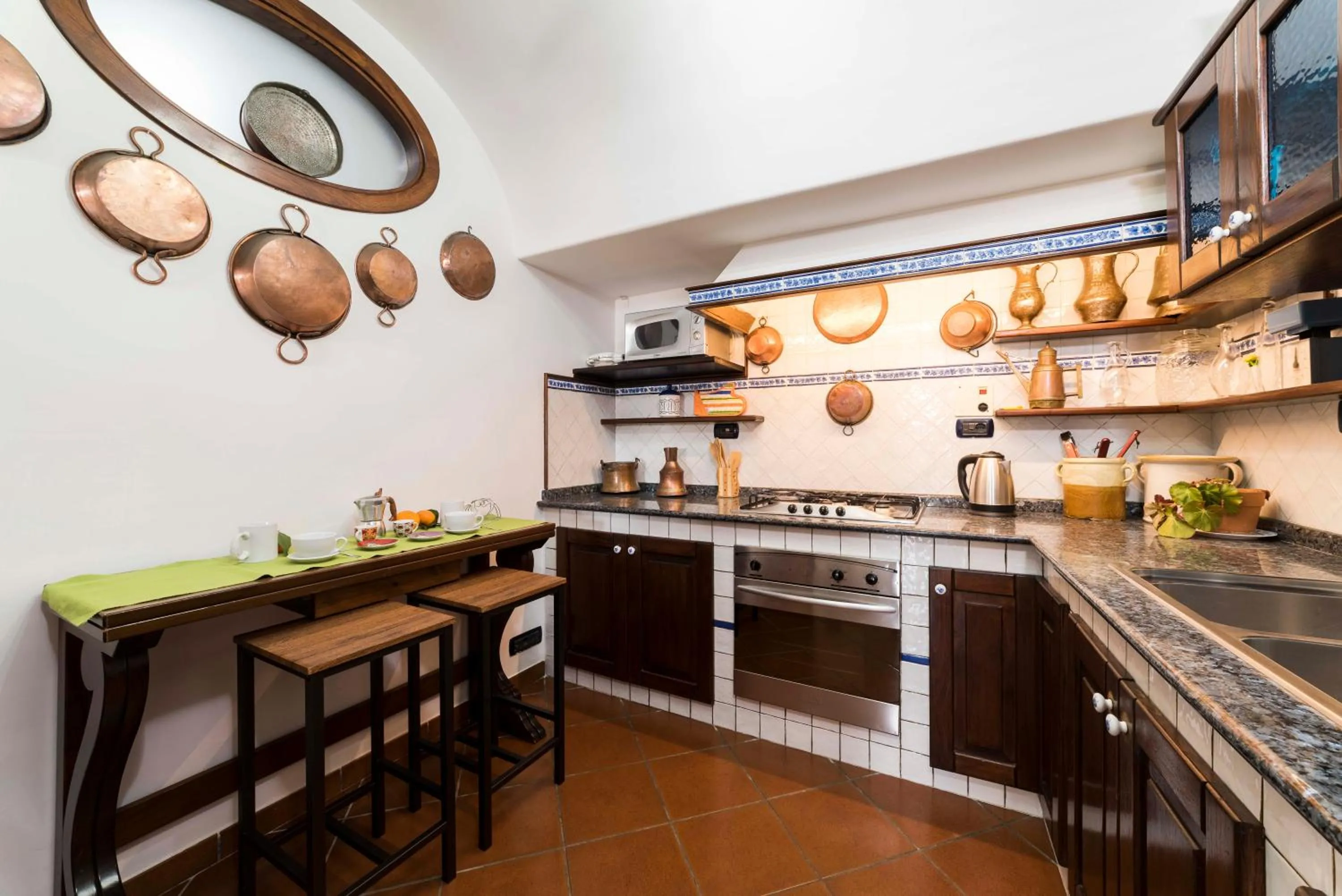 Kitchen or kitchenette in Estate4home - Namily house