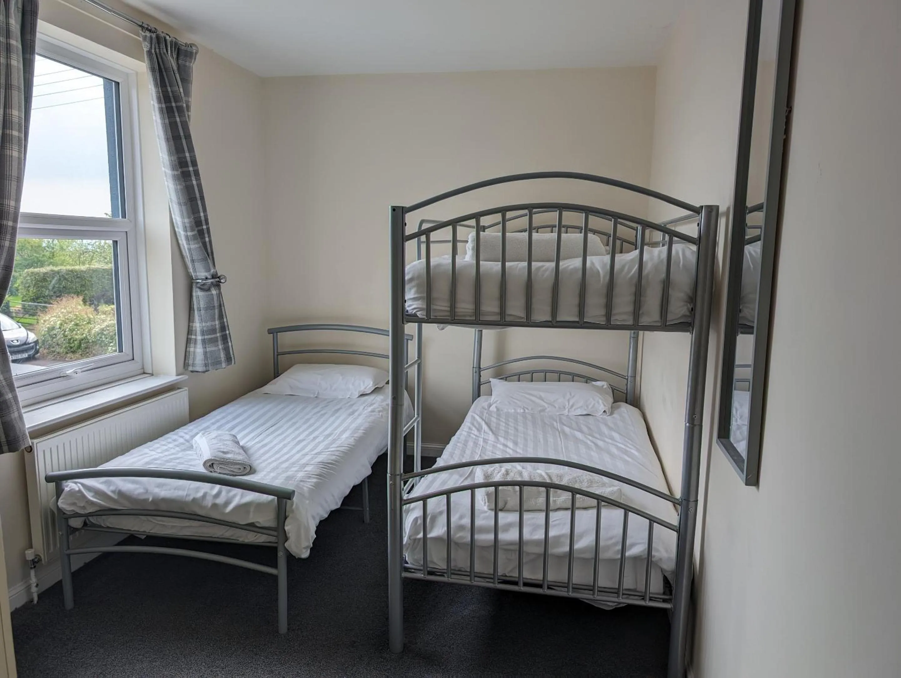 Bedroom in The Well Inn