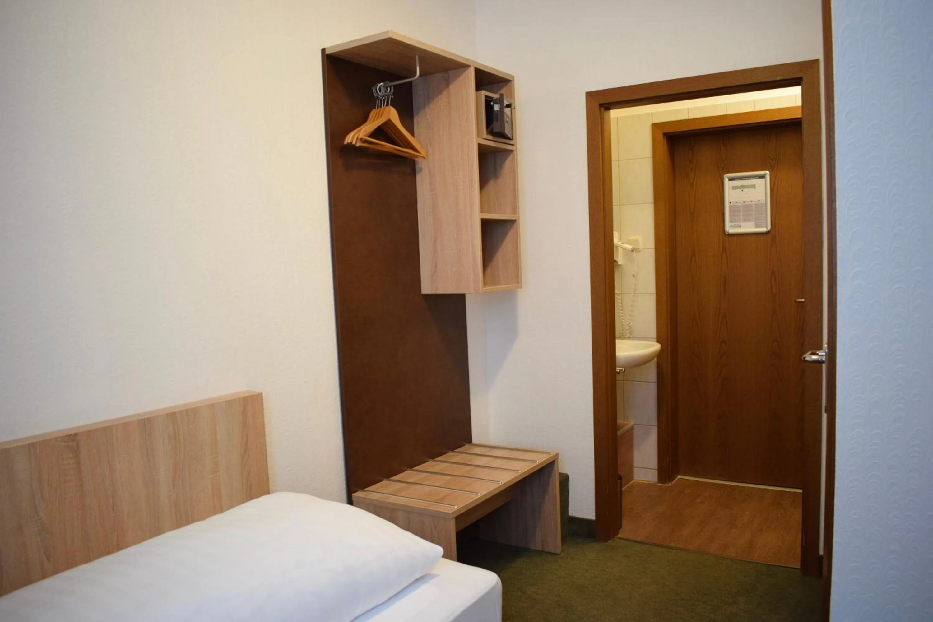 Photo of the whole room, Bed in Hotel Zur Traube