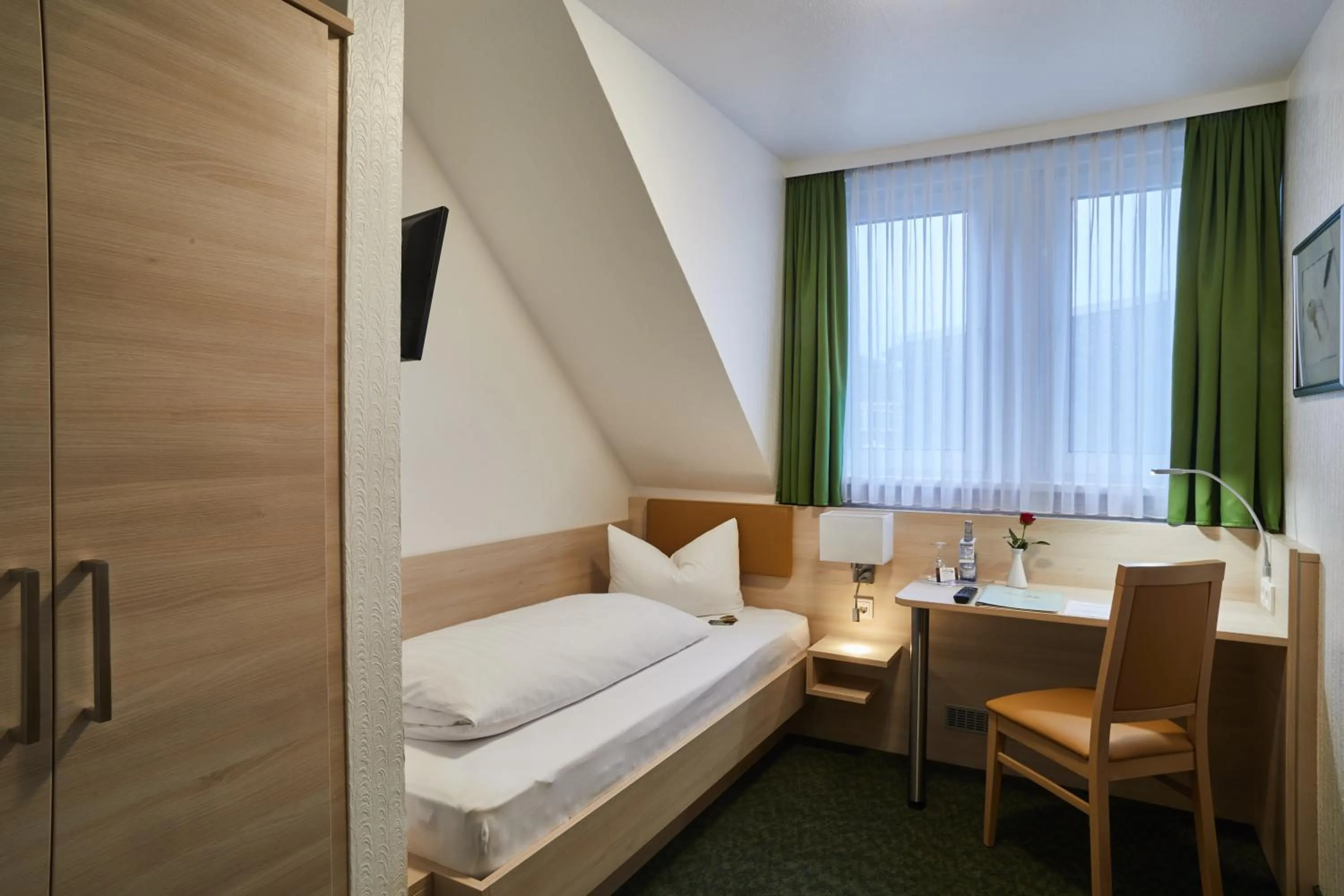 Photo of the whole room, Bed in Hotel Zur Traube