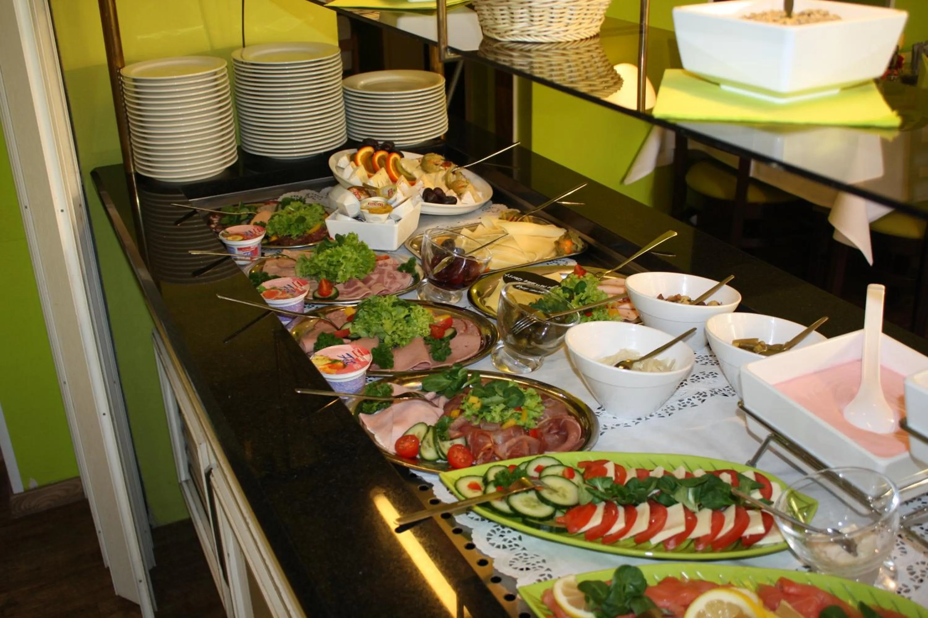 Buffet breakfast in Hotel Berlin