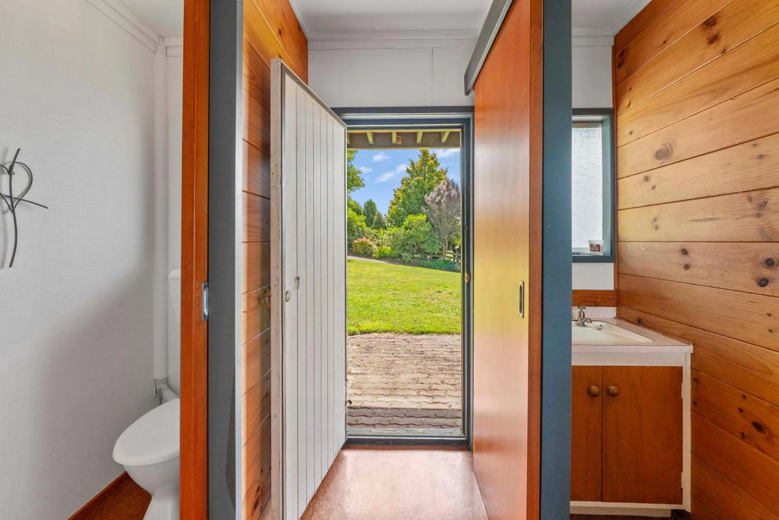 Property building in Heights Haven - Acacia Bay Holiday Home