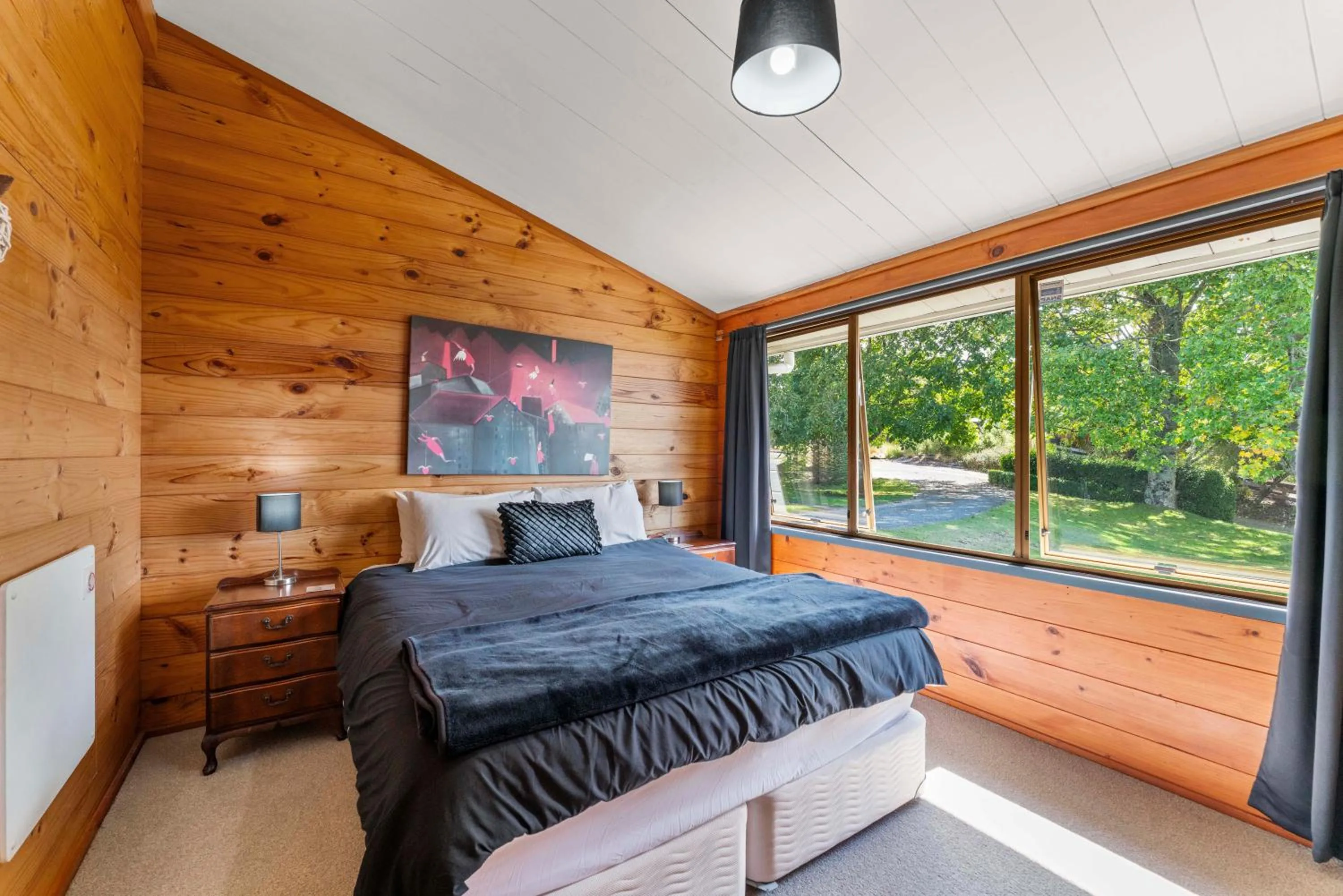 Property building, Bed in Heights Haven - Acacia Bay Holiday Home