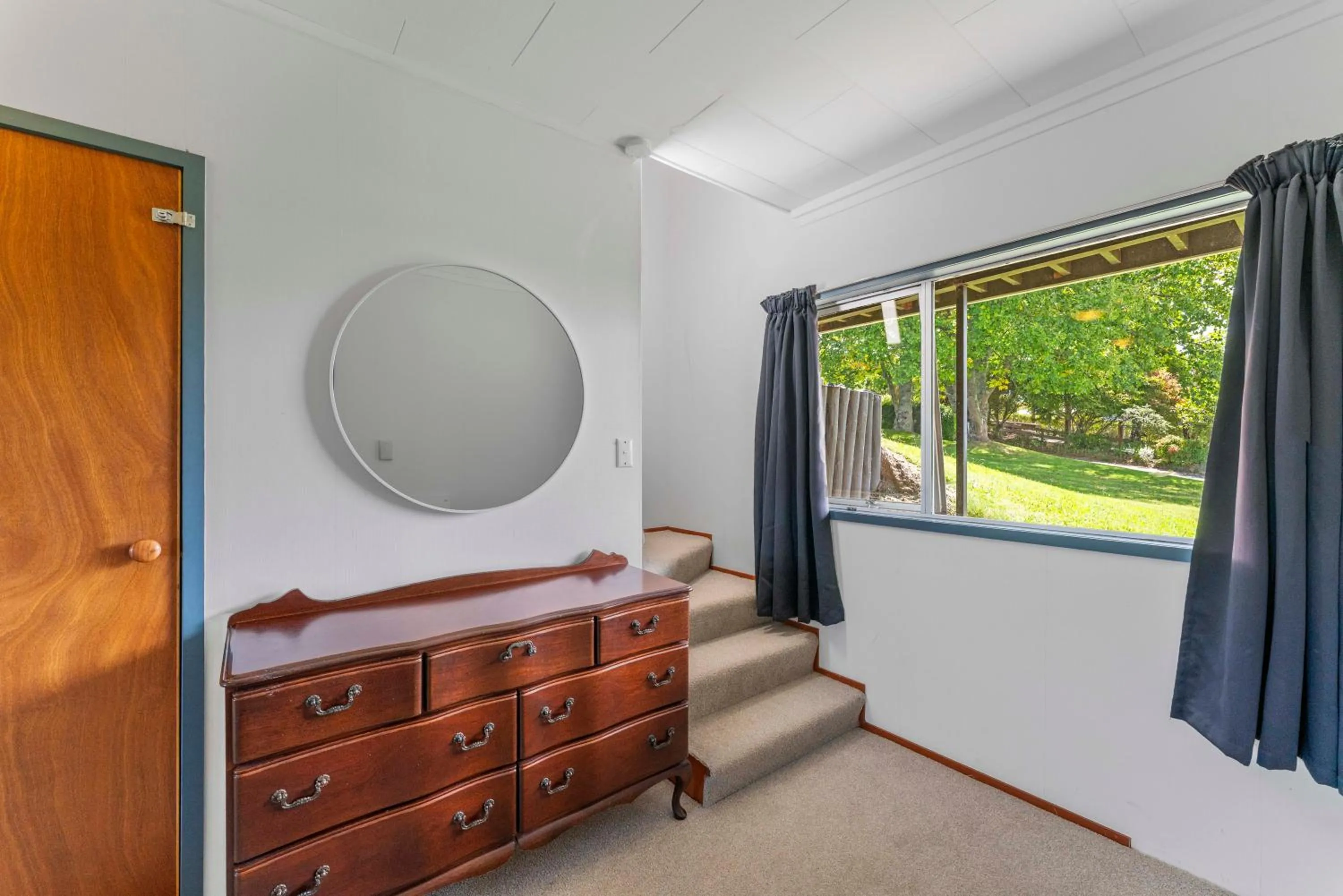 Property building in Heights Haven - Acacia Bay Holiday Home