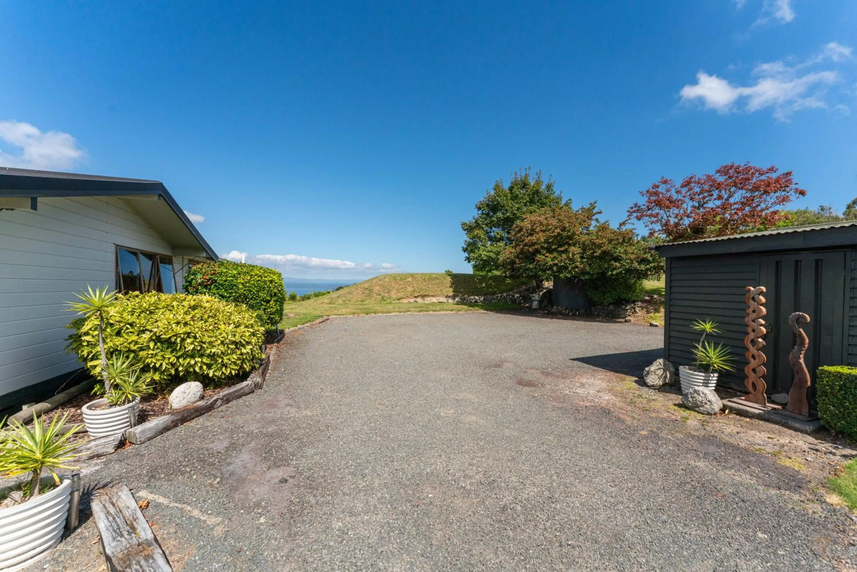 Property building in Heights Haven - Acacia Bay Holiday Home