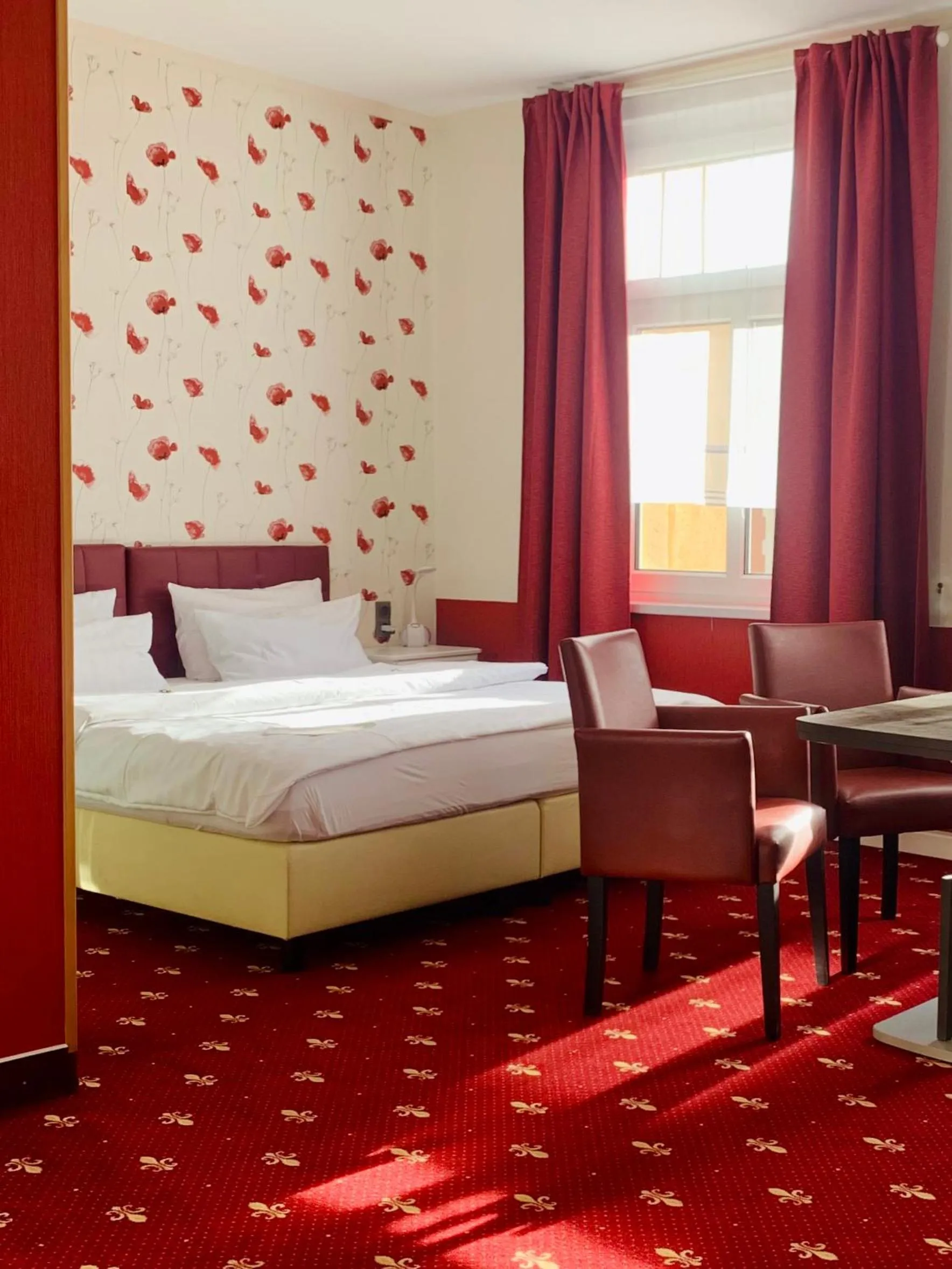 Bed in Hotel Alt-Connewitz