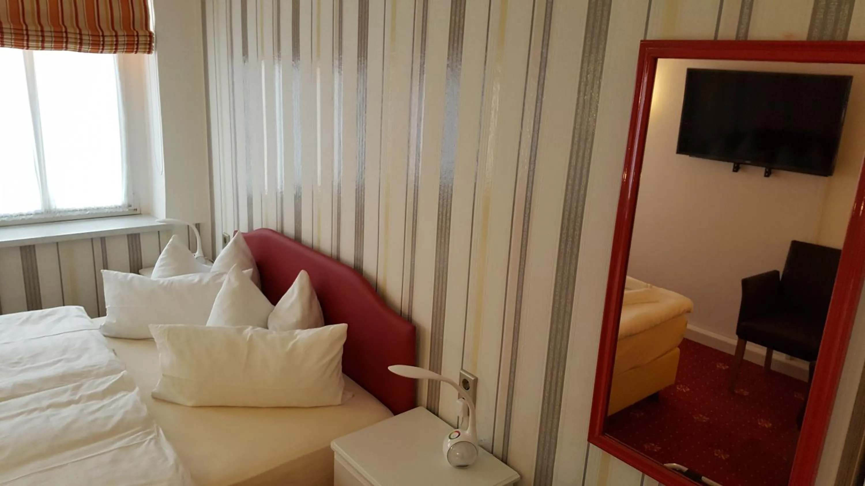 Photo of the whole room, Bed in Hotel Alt-Connewitz