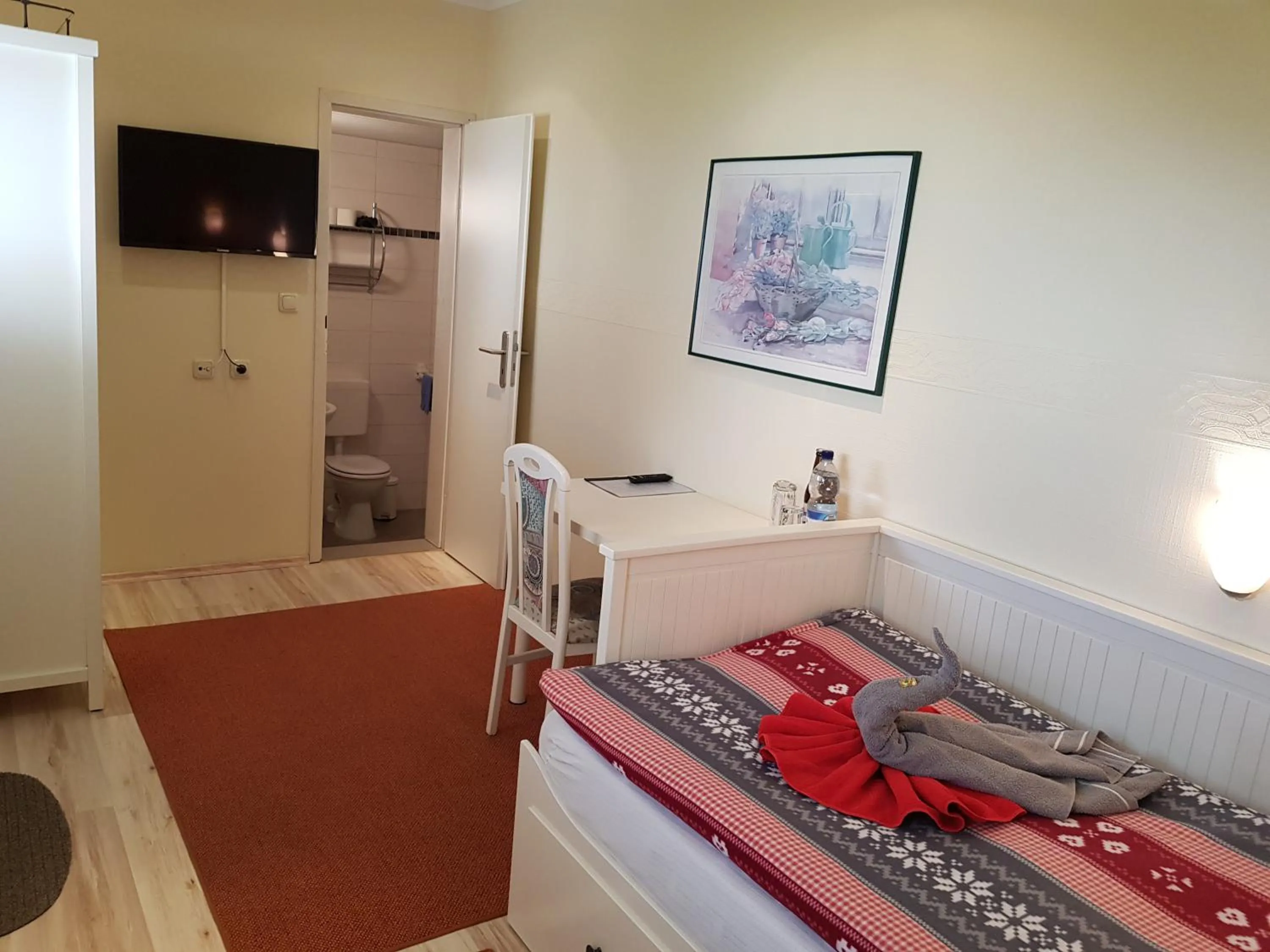 Photo of the whole room, Bed in Landhotel Pathes Hof