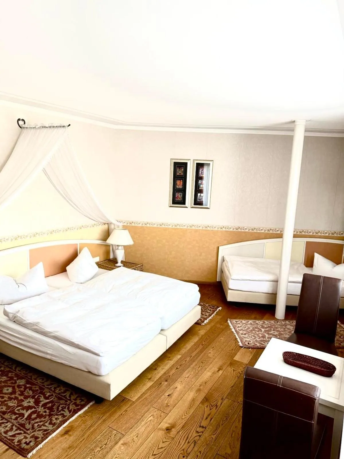 Bed in Hotel Seehof Leipzig