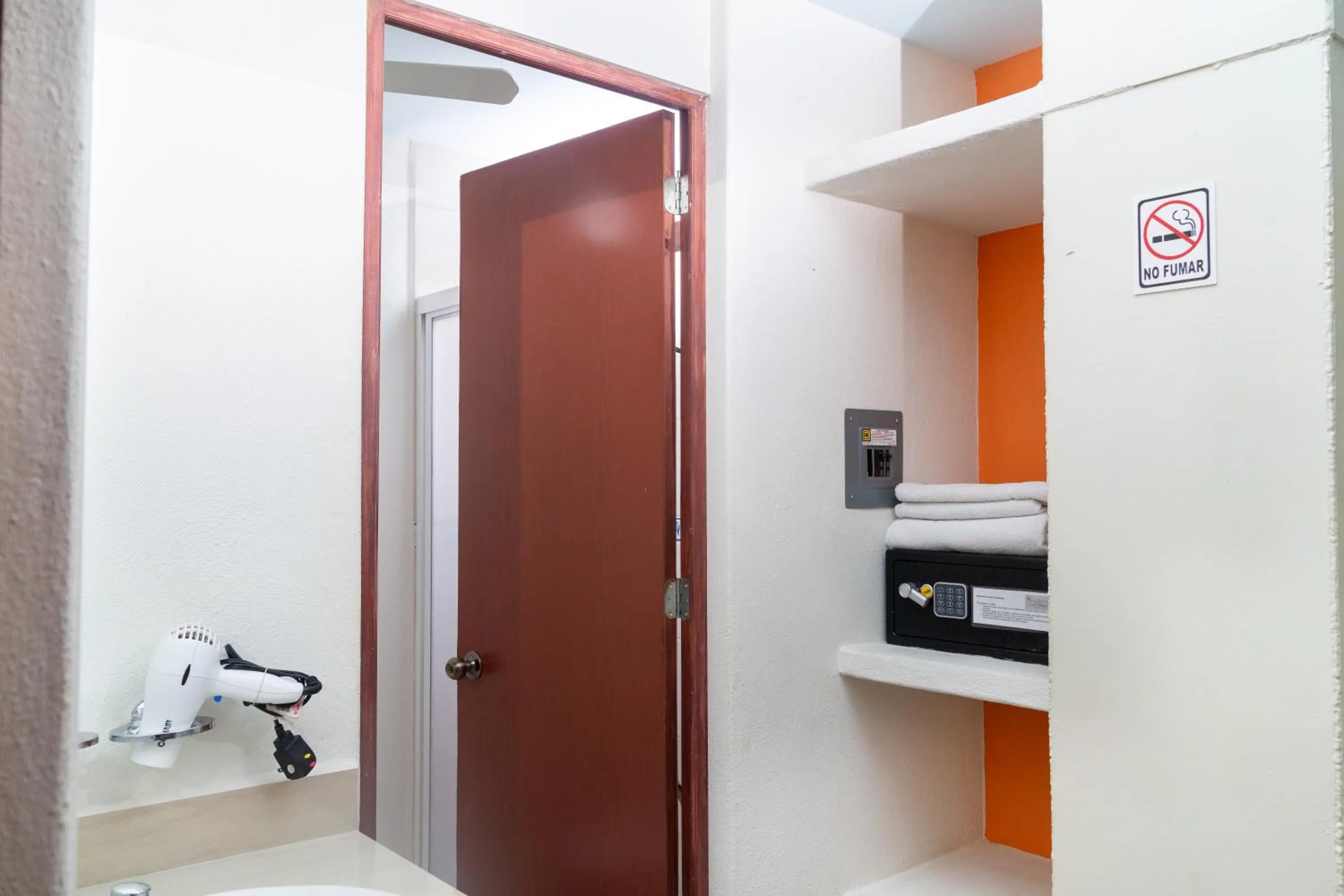 Bathroom in Fabuloso Hotel Las Vegas