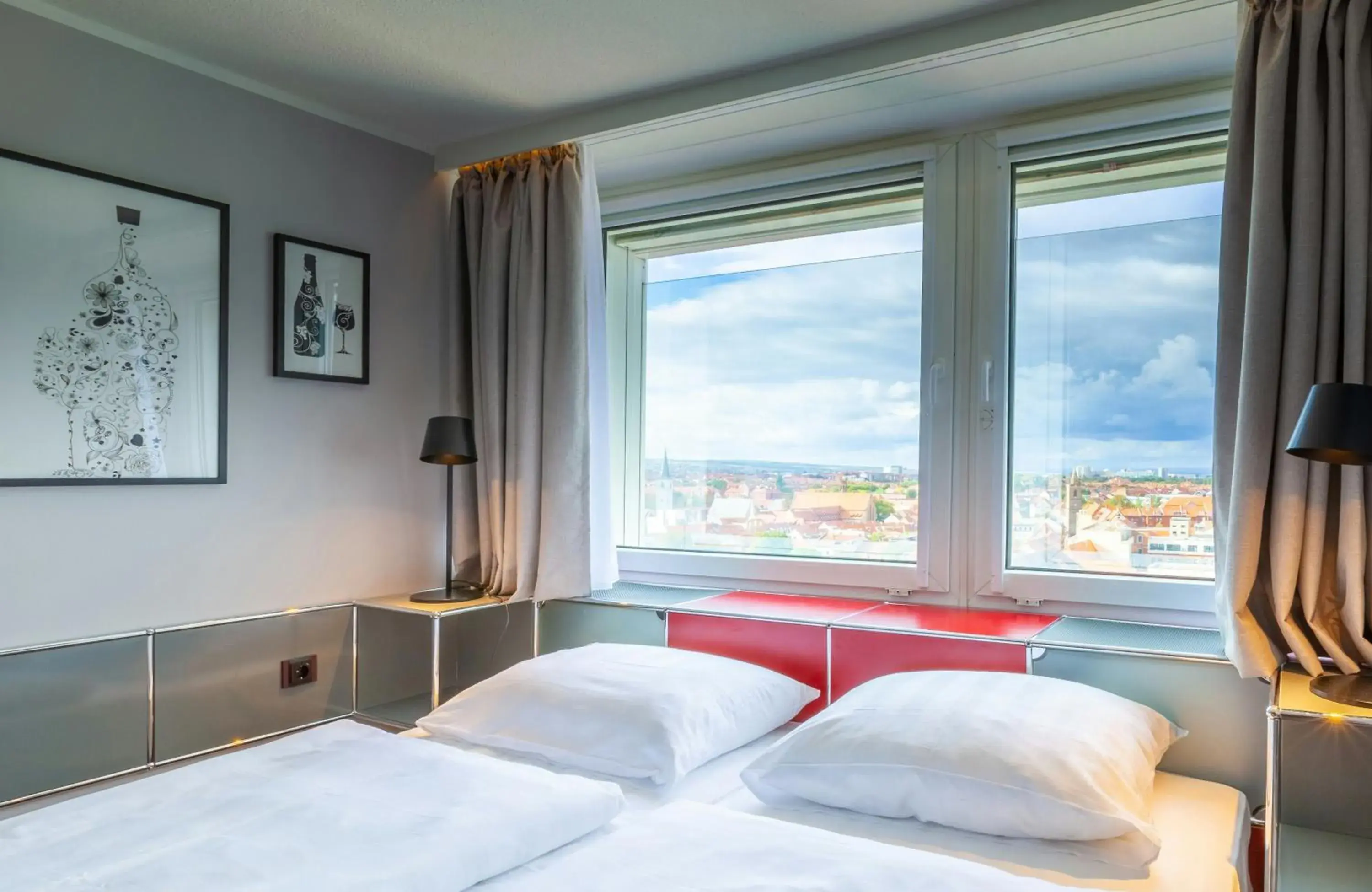 Photo of the whole room, Bed in NYX Hotel Erfurt by Leonardo Hotels Photo of the whole room, Bed in NYX Hotel Erfurt by Leonardo Hotels