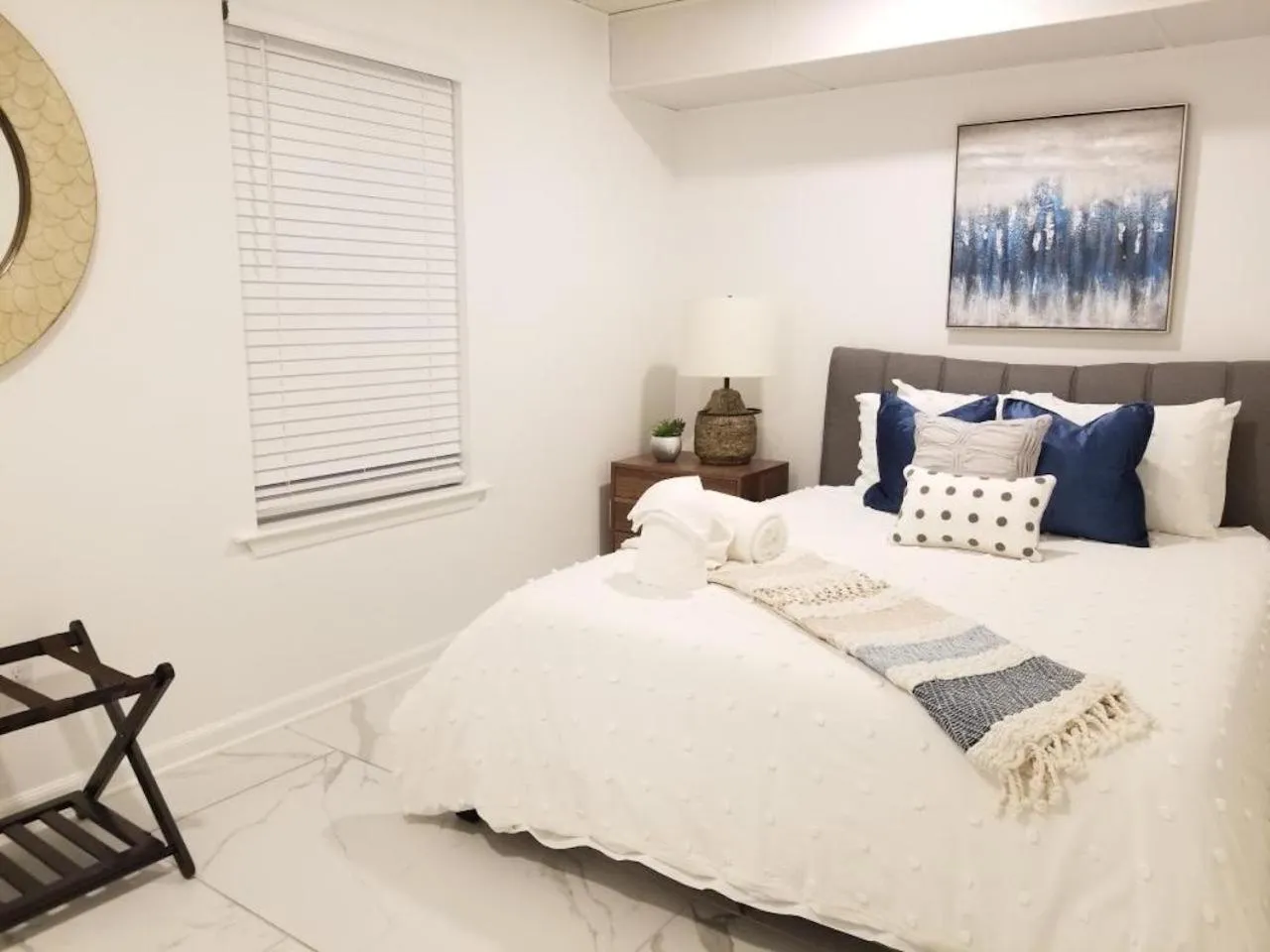 Bedroom, Bed in 7 BR- Sleeps 15! Famous Lakefront Amazing Property!